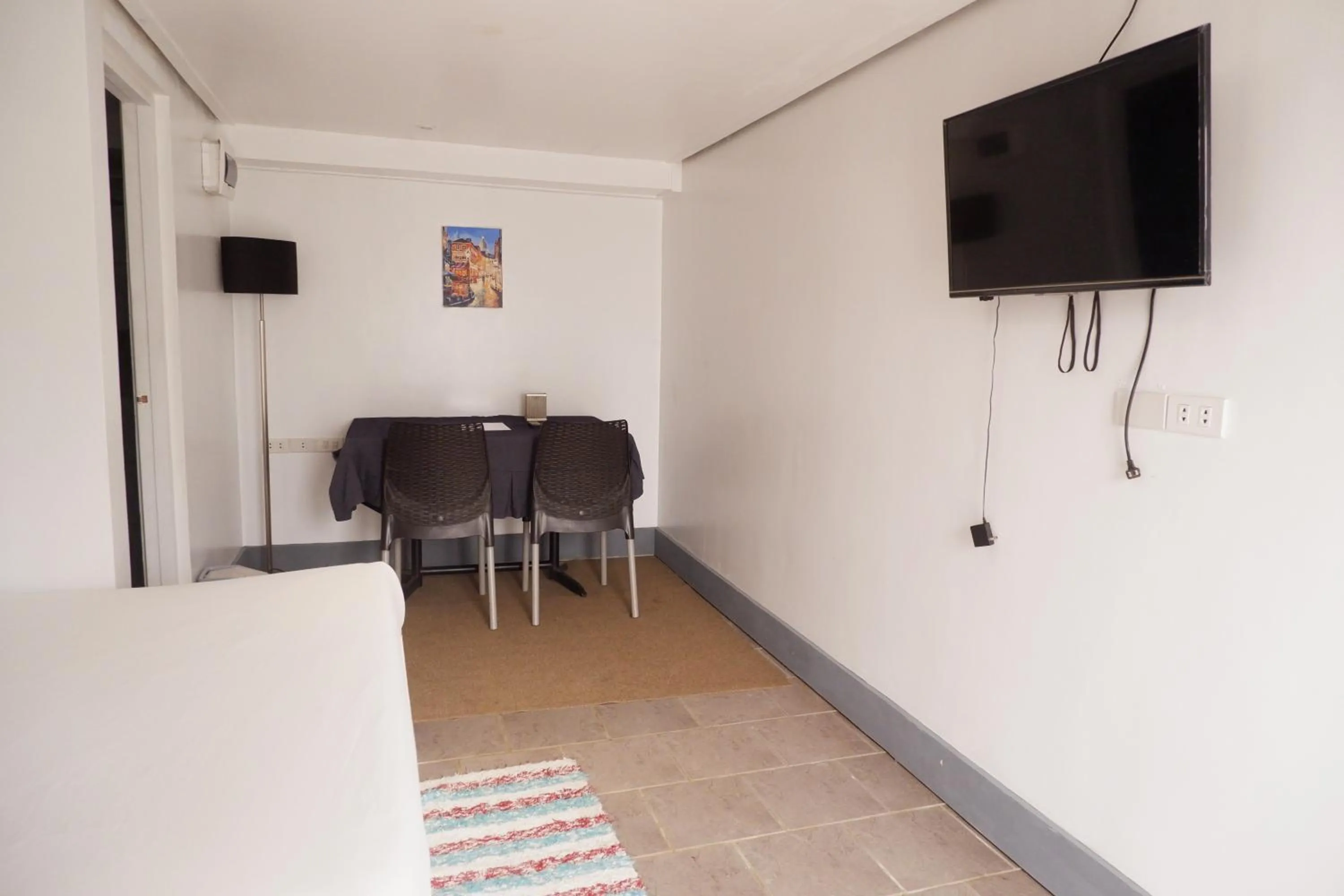 TV and multimedia in Sunset View Ridge Residences