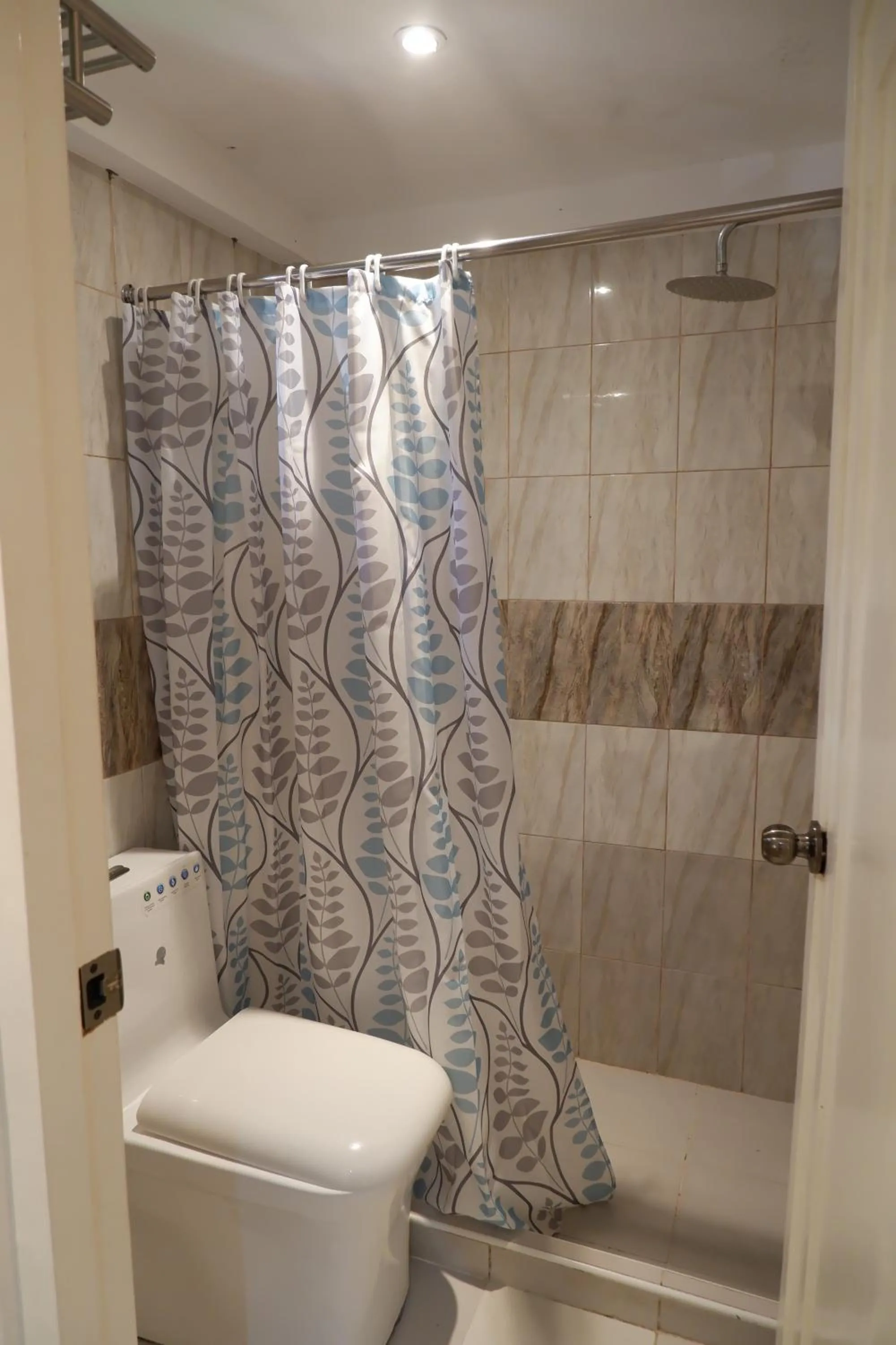 Shower in Sunset View Ridge Residences