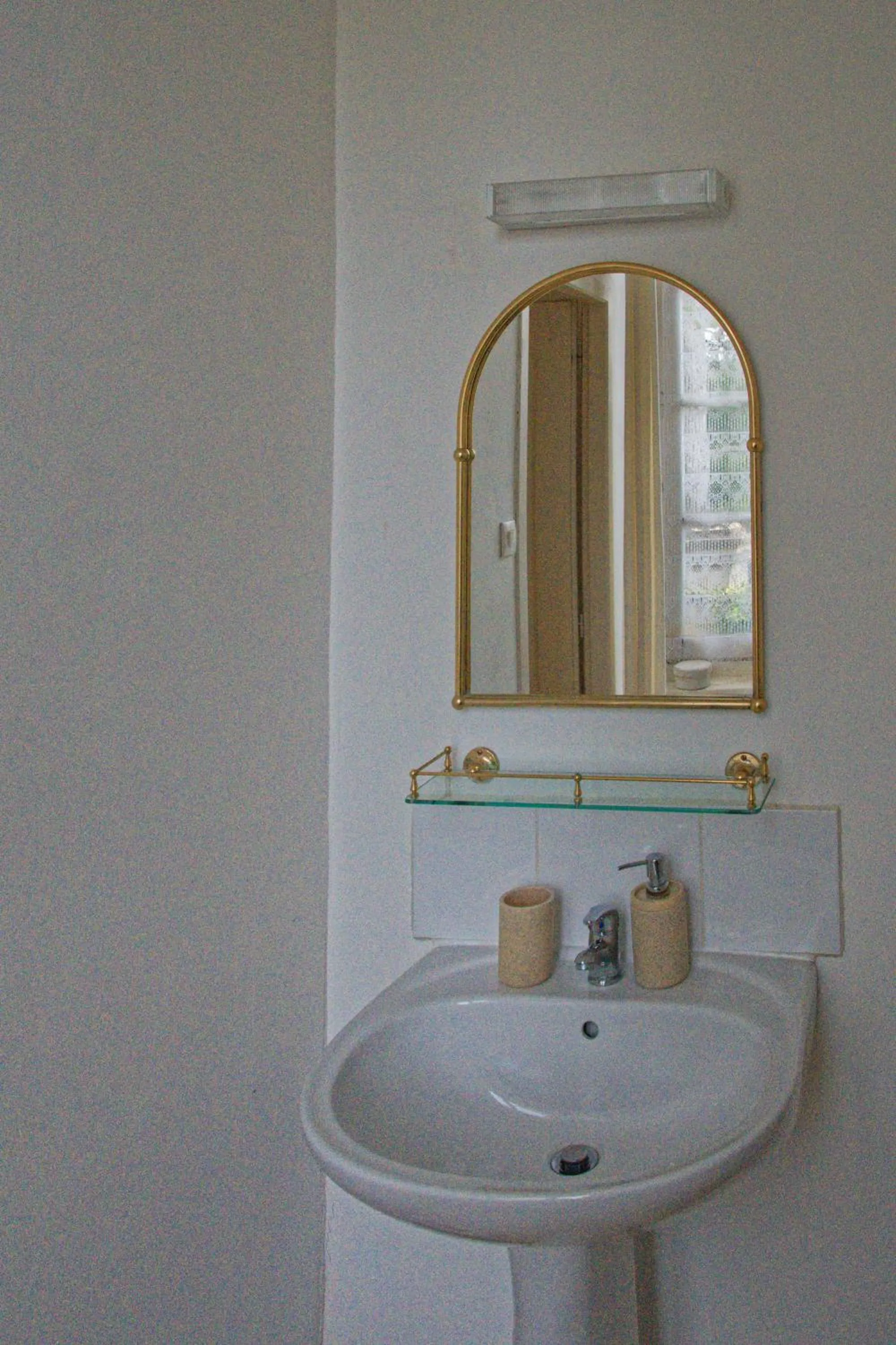 Bathroom in Maison Rives - Village du Livre de Montolieu