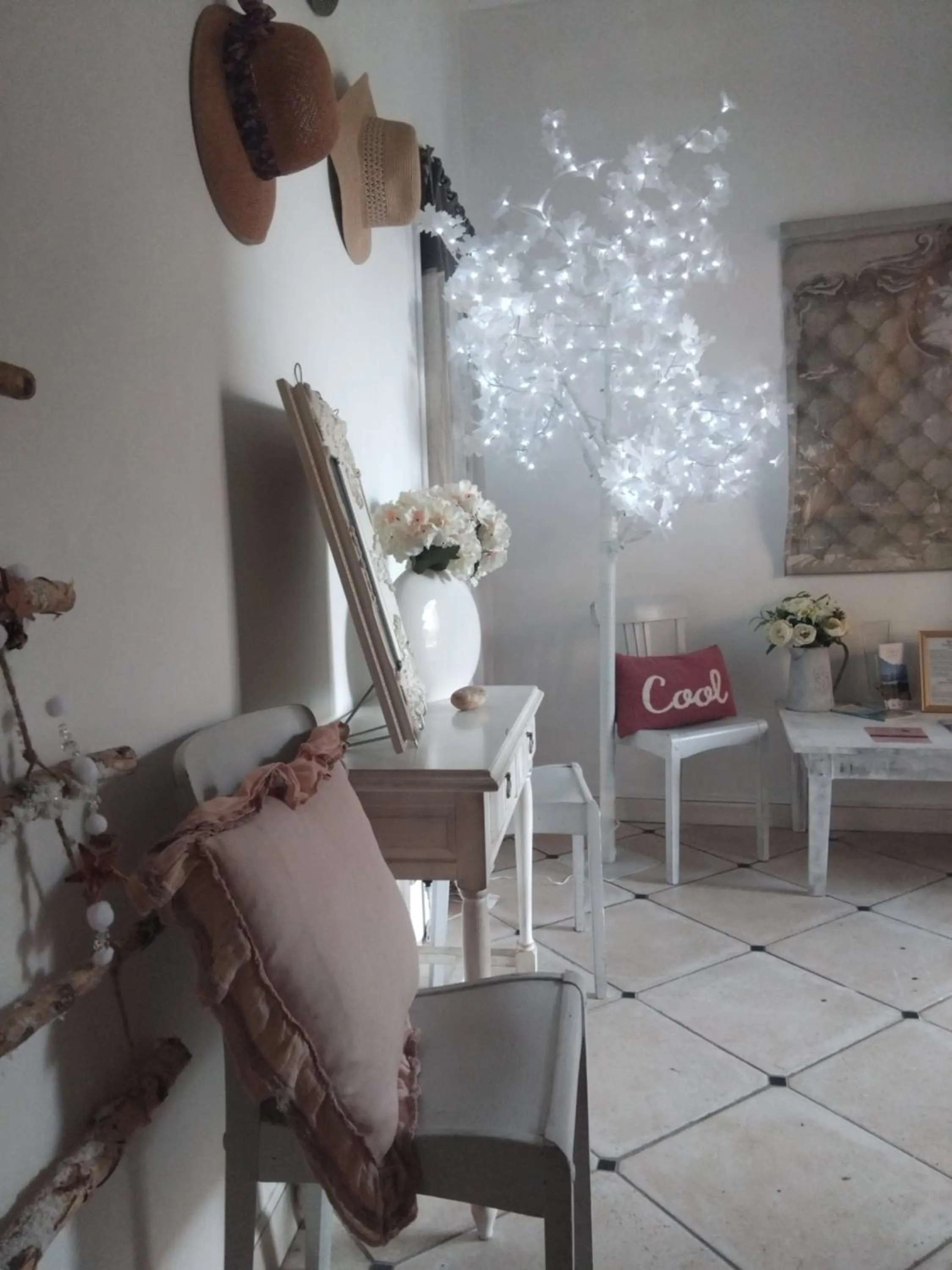 Facade/entrance in Maison Rives - Village du Livre de Montolieu