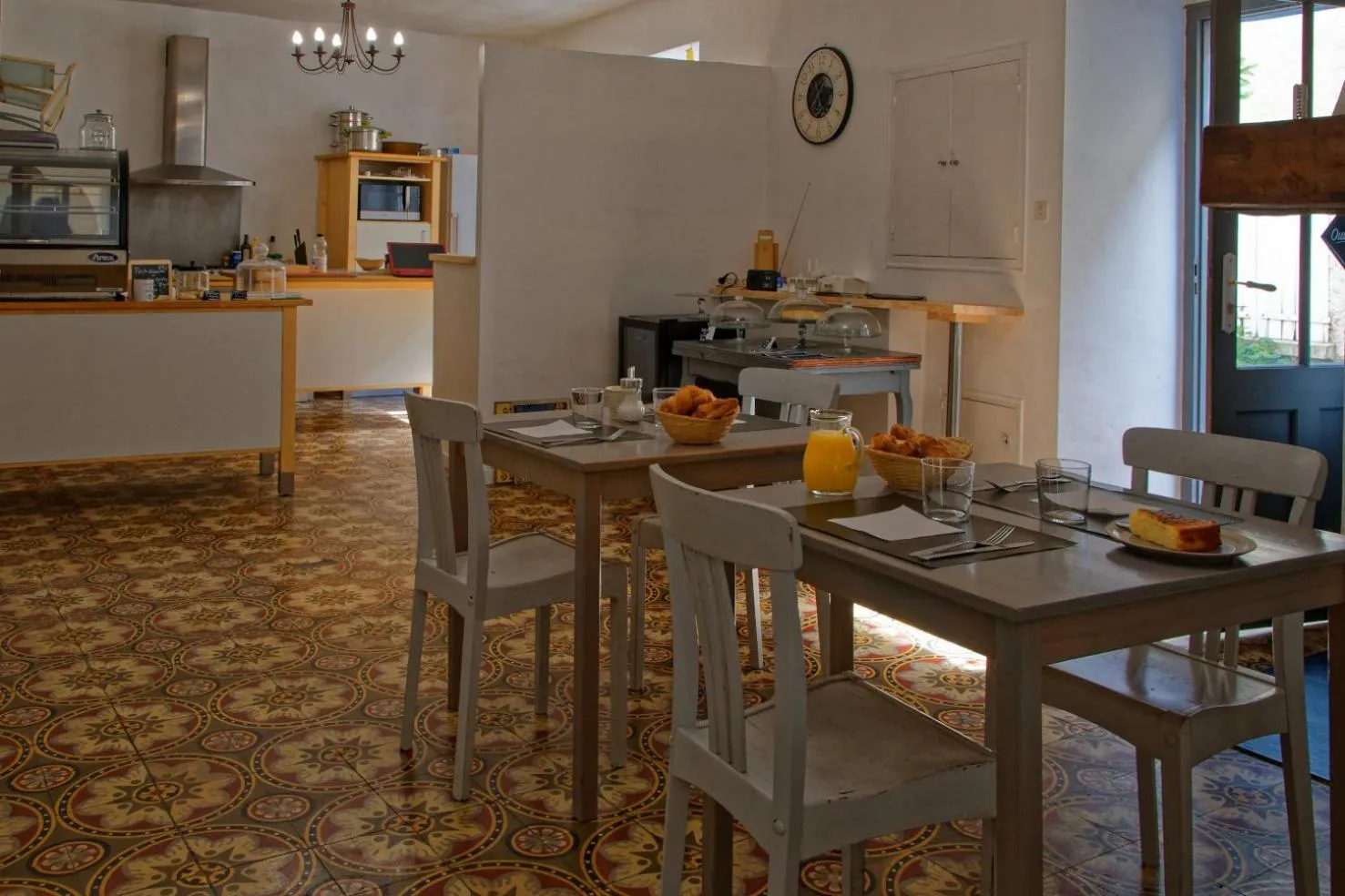 Restaurant/places to eat in Maison Rives - Village du Livre de Montolieu