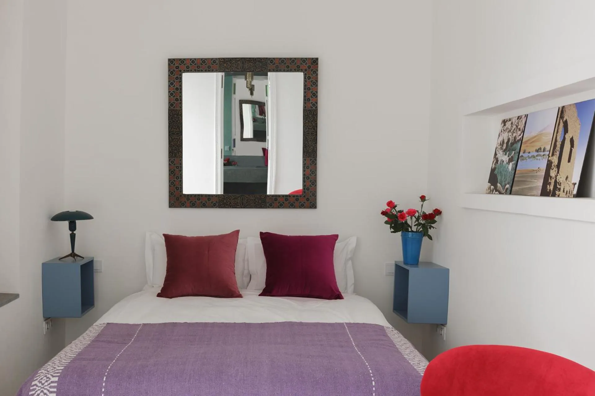 Photo of the whole room, Bed in Riad Albatoul