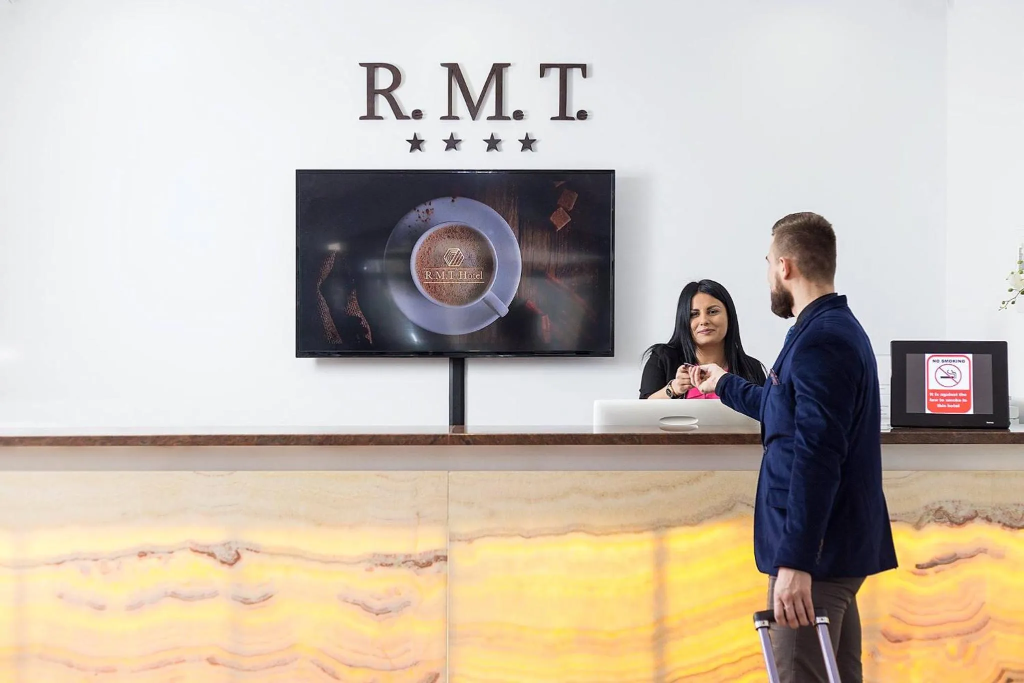 Lobby or reception in Hotel Athos R.M.T.