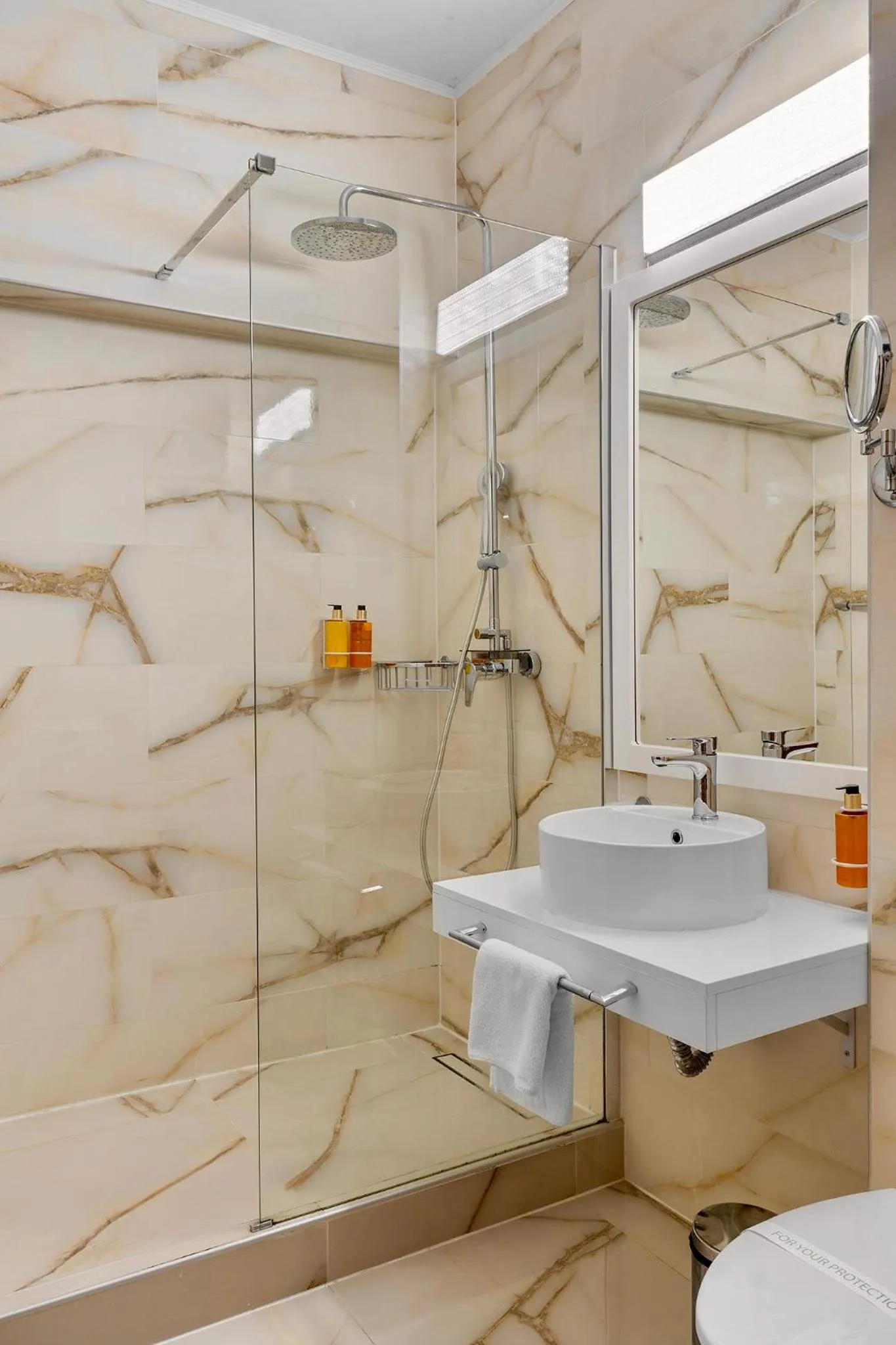 Bathroom in Hotel Athos R.M.T.