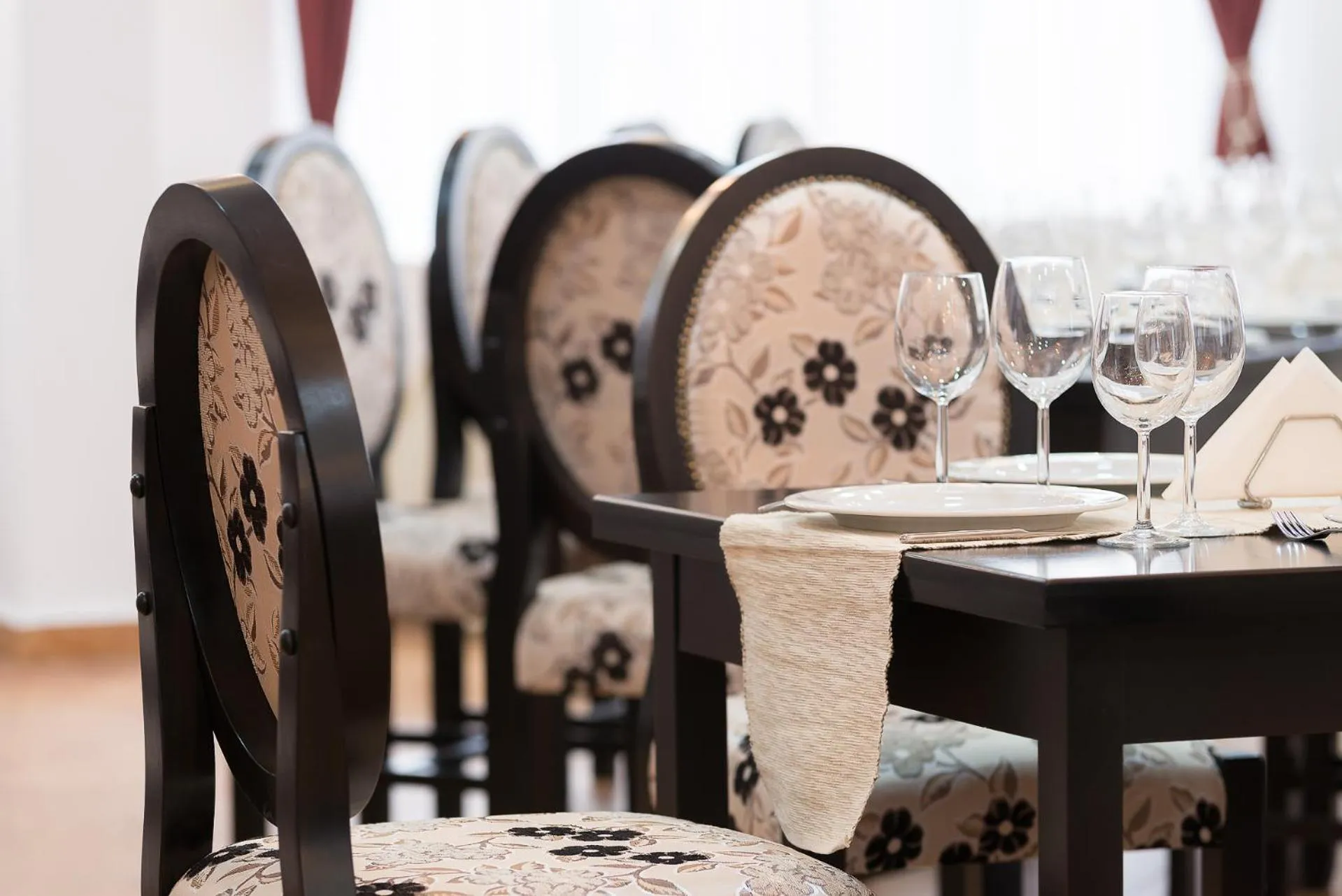 Restaurant/places to eat in Hotel Athos R.M.T.