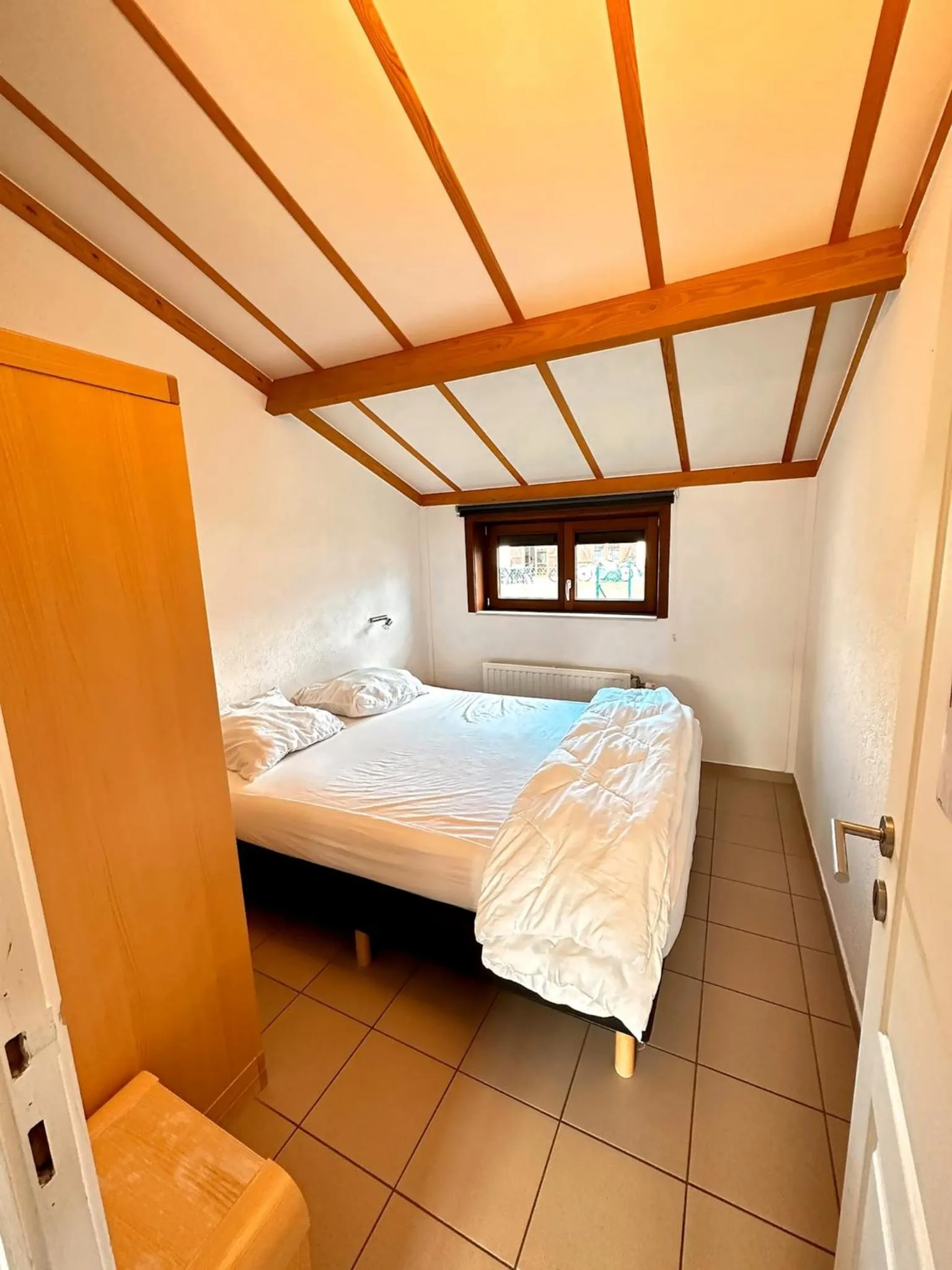 Bedroom, Bed in Zeepark Haerendycke