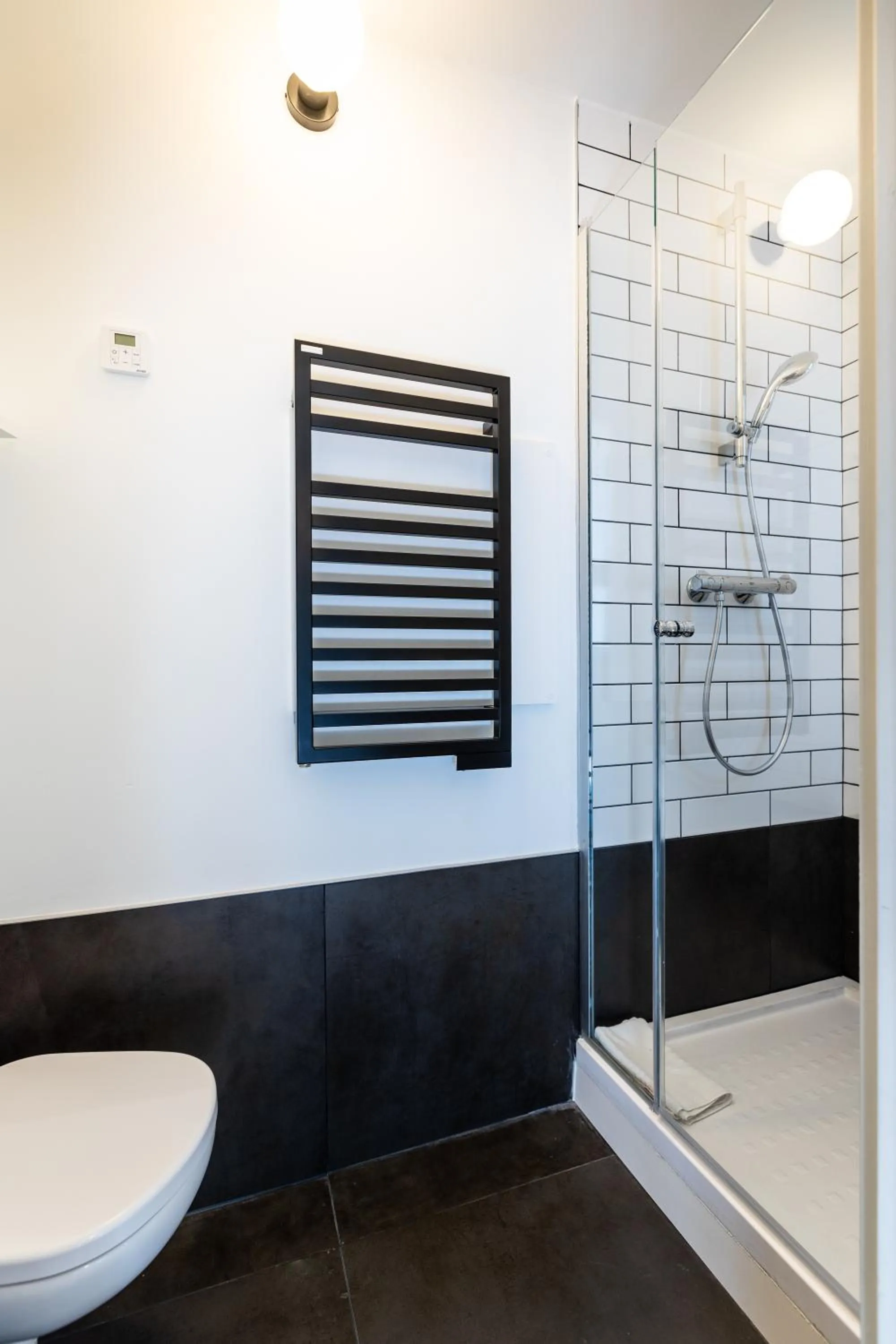 Bathroom in Ibis Pau Centre