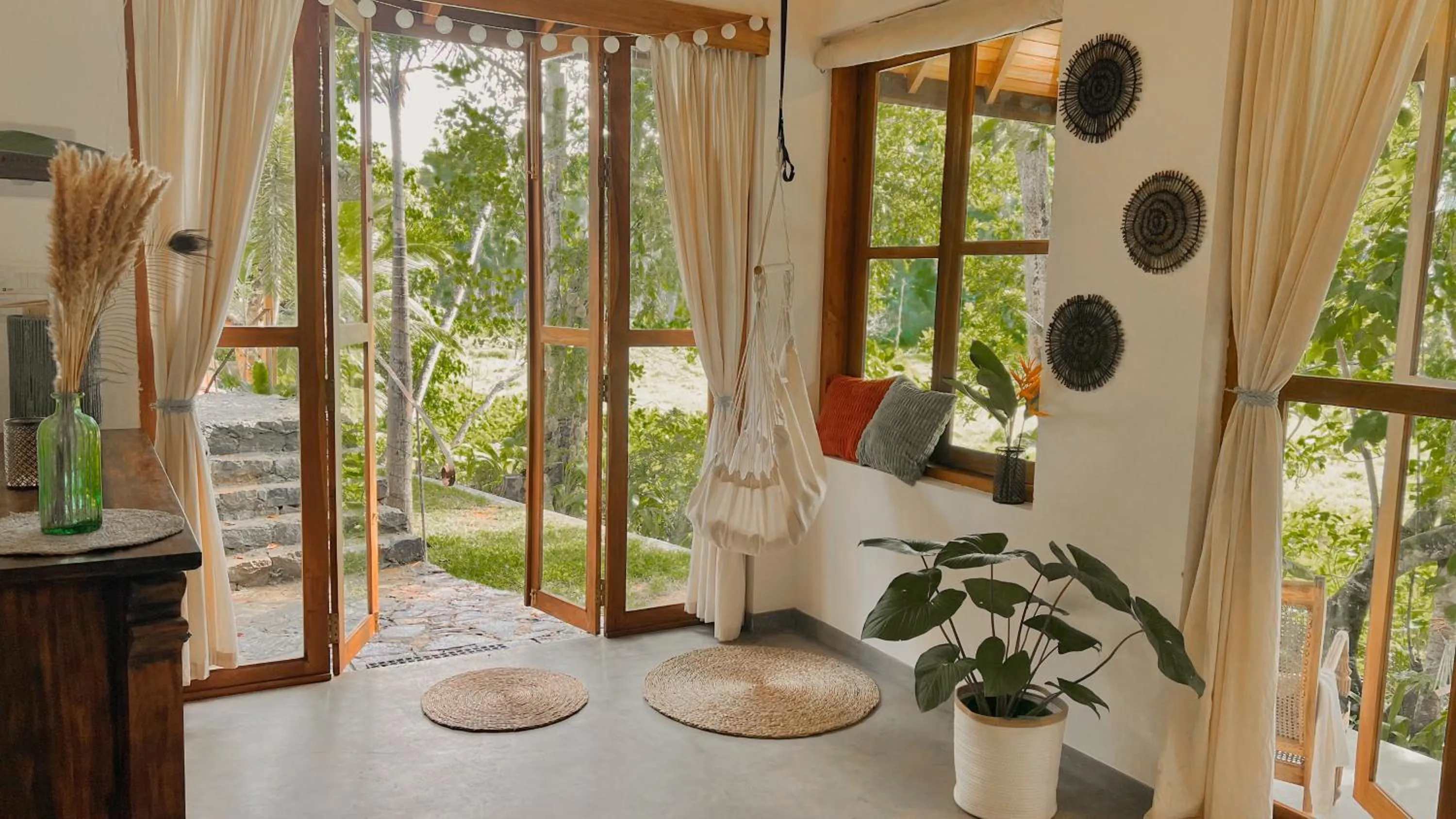 Living room in The Jungle Loft Galle