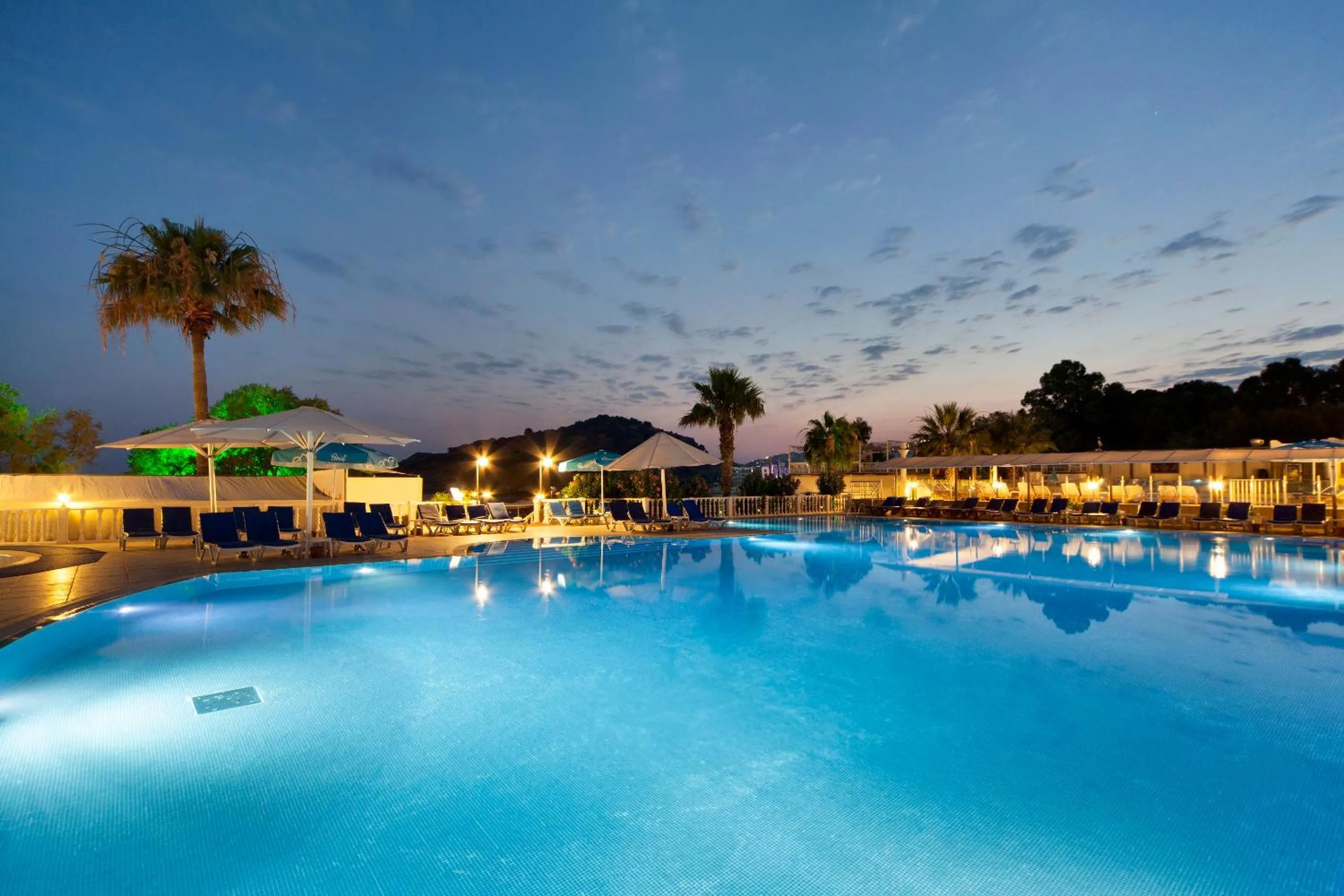 Swimming pool in Golden Age Hotel Yalıkavak Bodrum