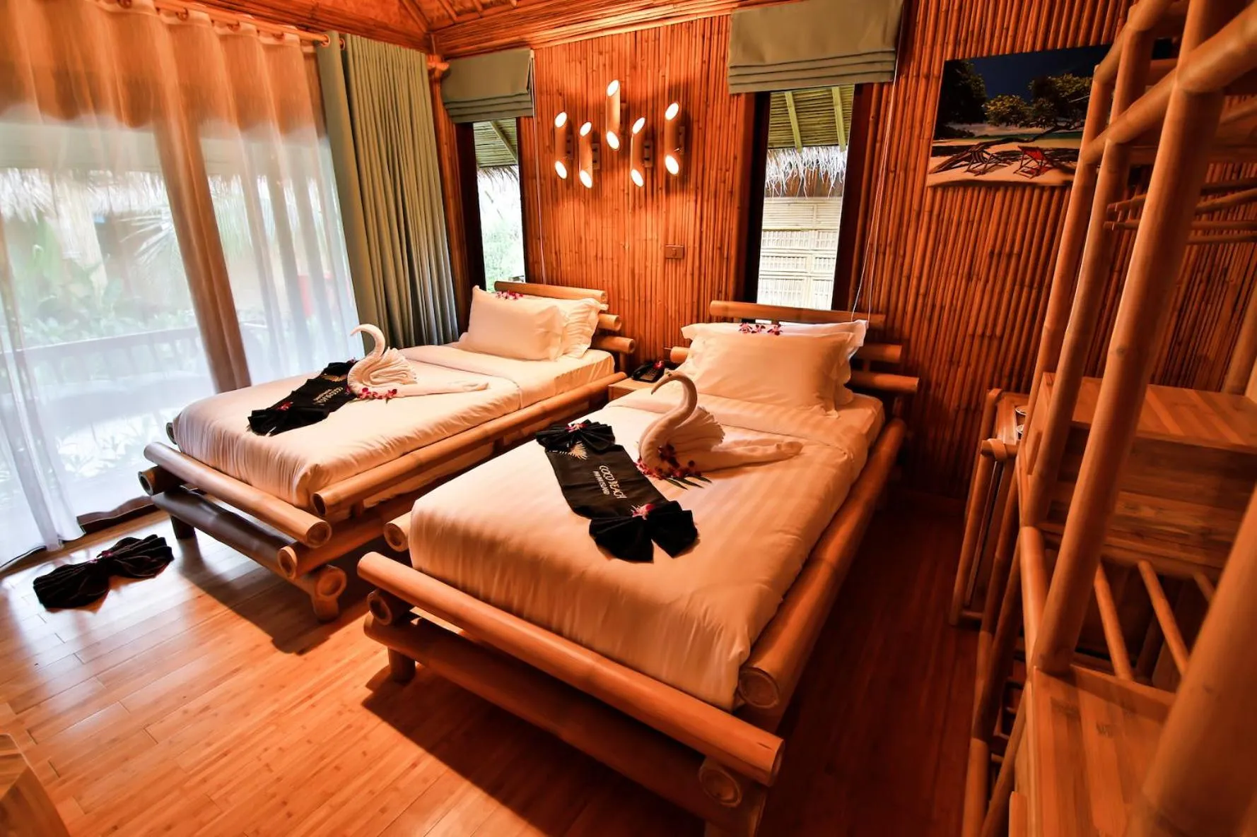 Bedroom, Bed in Phi Phi CoCo Beach Resort