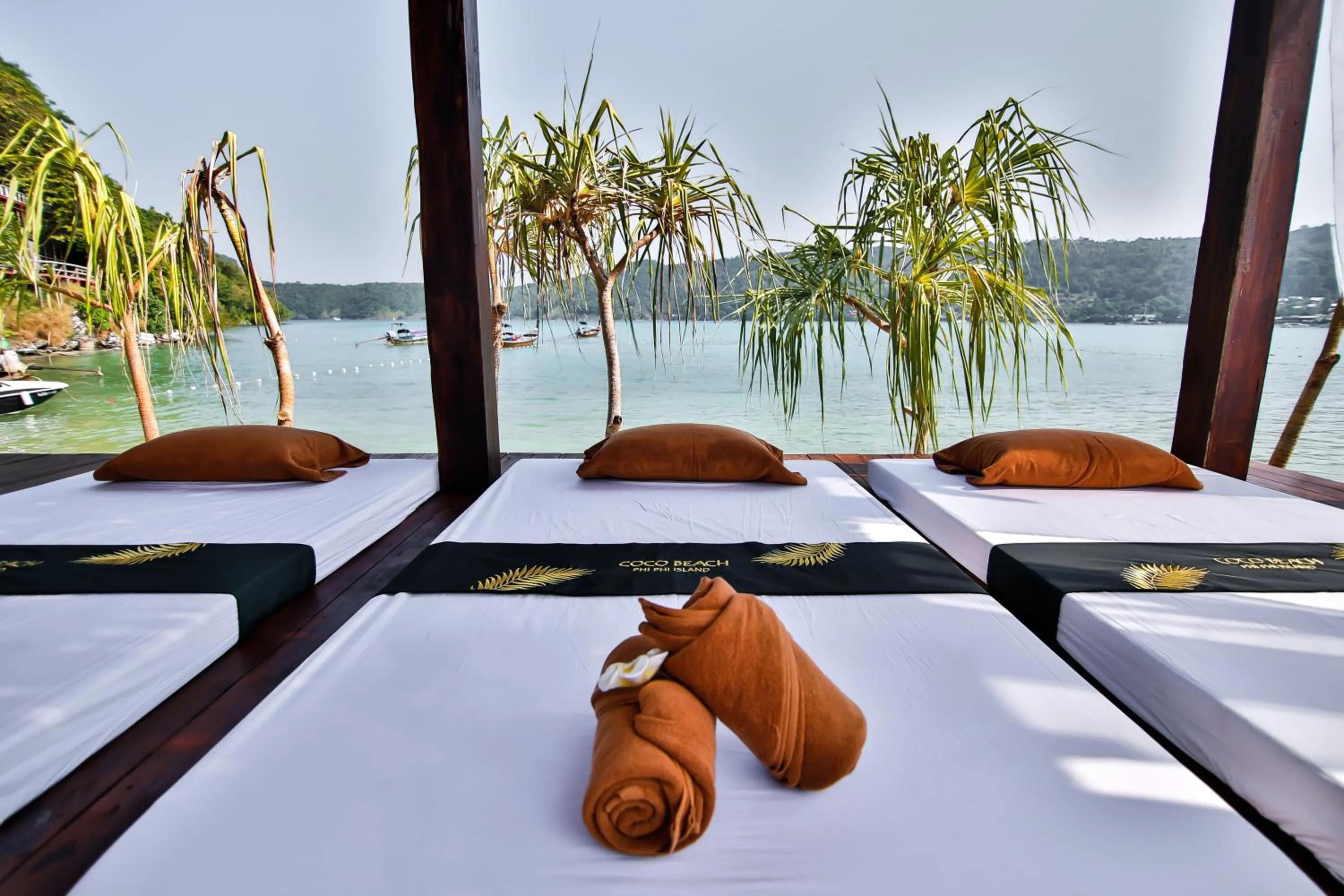 Massage in Phi Phi CoCo Beach Resort