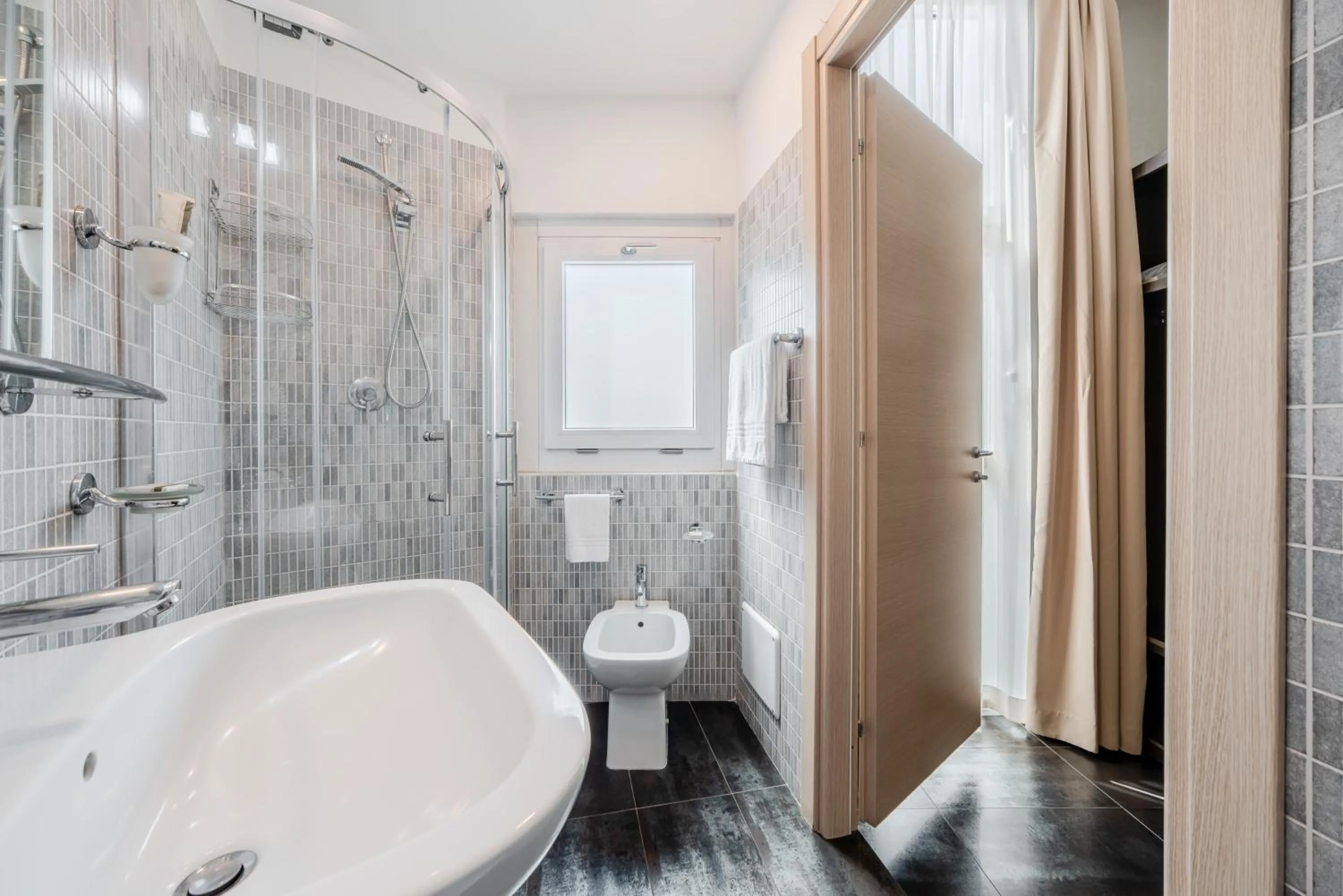 Shower in Hotel Milano Navigli