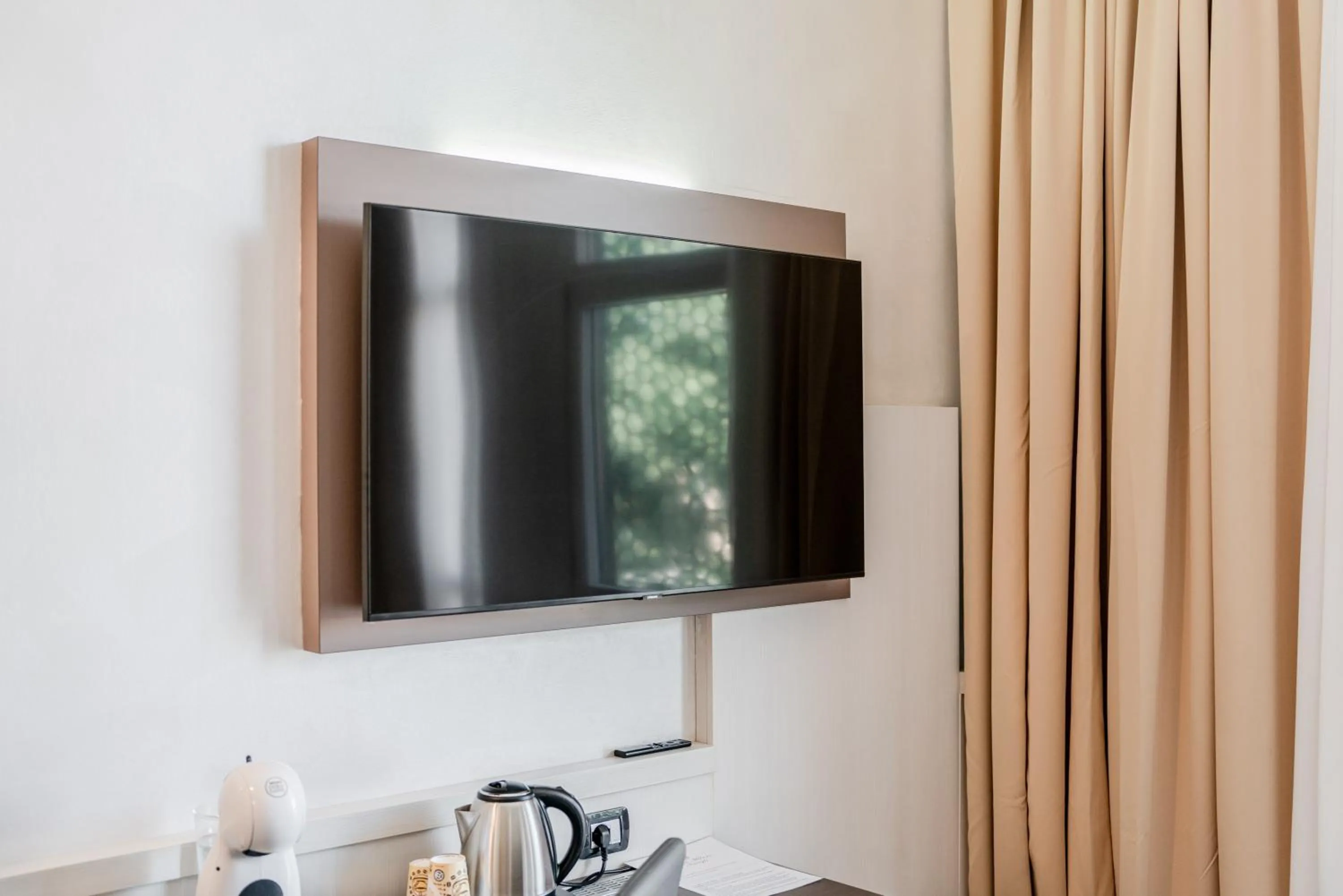 TV and multimedia in Hotel Milano Navigli