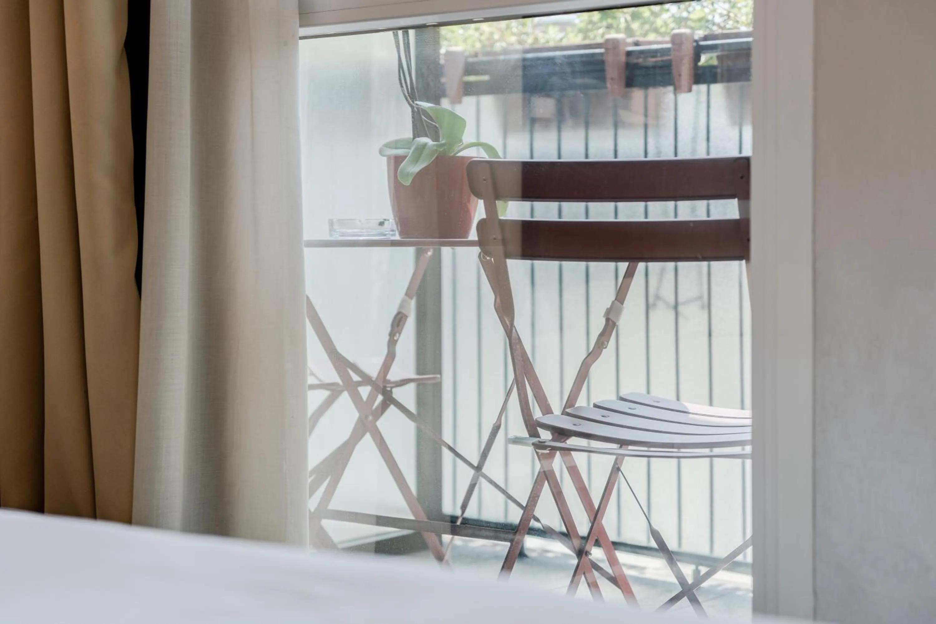 Balcony/Terrace, Bed in Hotel Milano Navigli