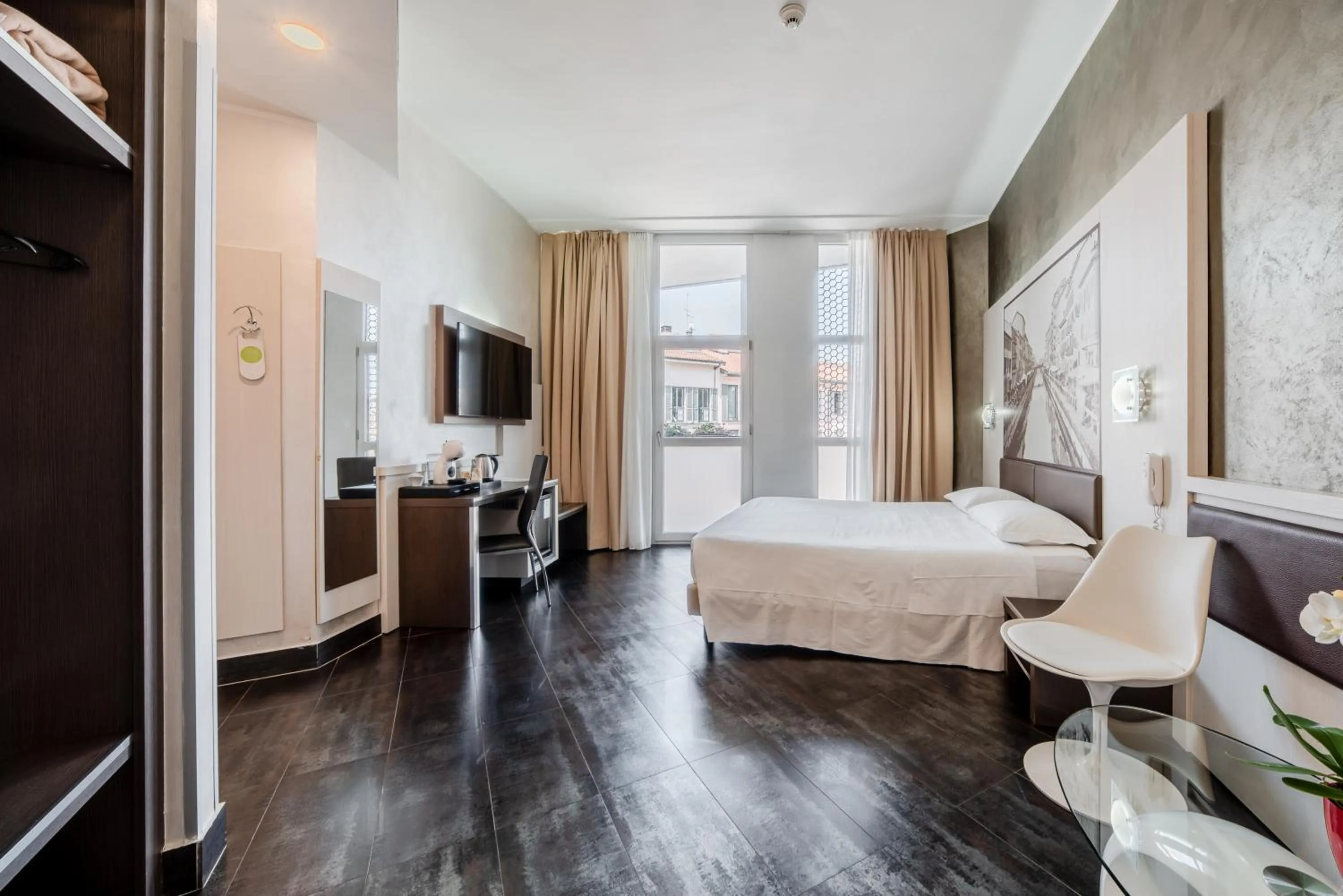 Photo of the whole room, Bed in Hotel Milano Navigli