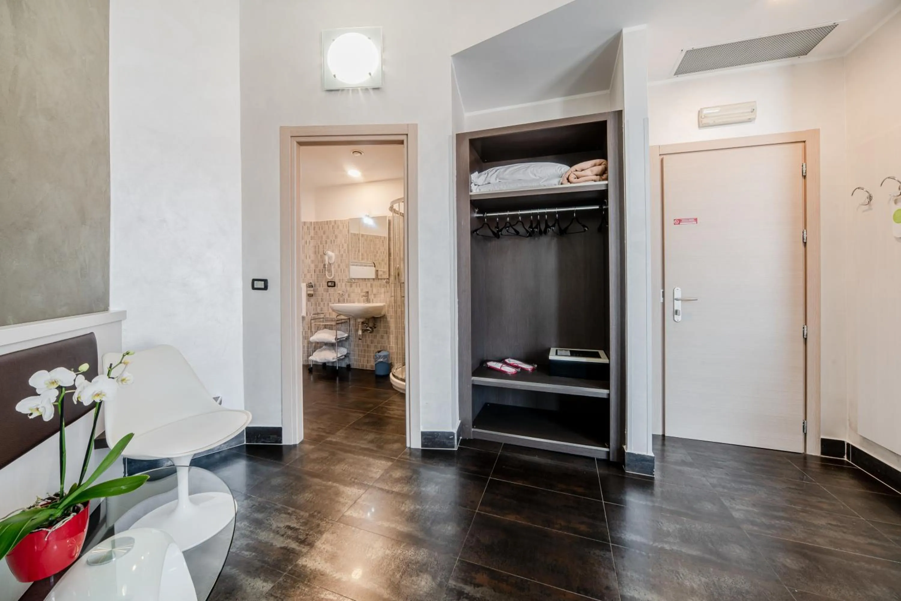 Photo of the whole room in Hotel Milano Navigli