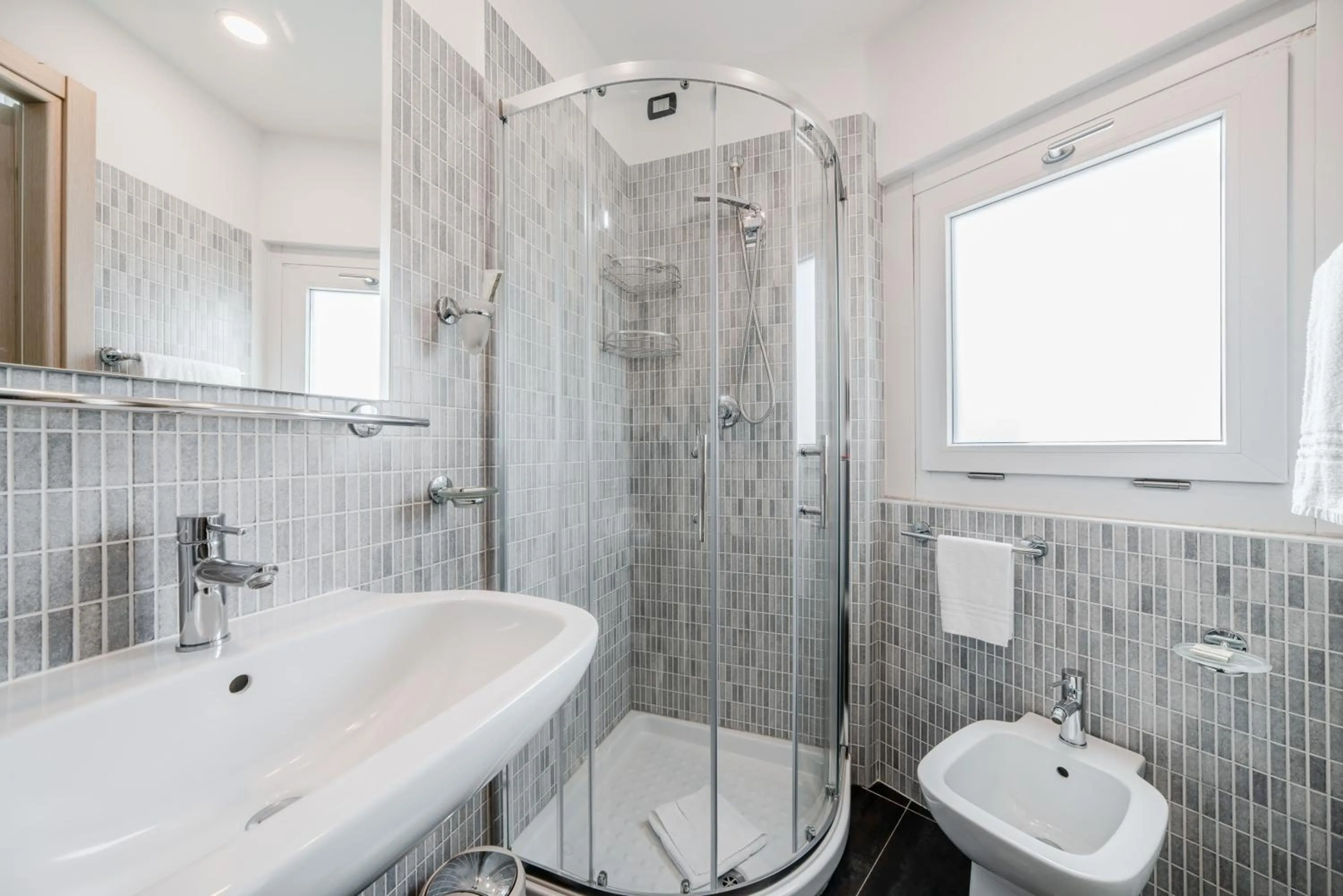 Shower in Hotel Milano Navigli