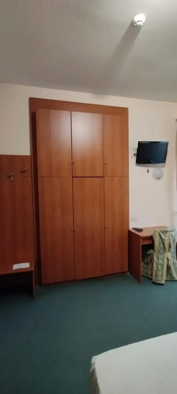 Standard Double or Twin Room with Balcony in Hotel Acerboli Standard Double or Twin Room with Balcony in Hotel Acerboli