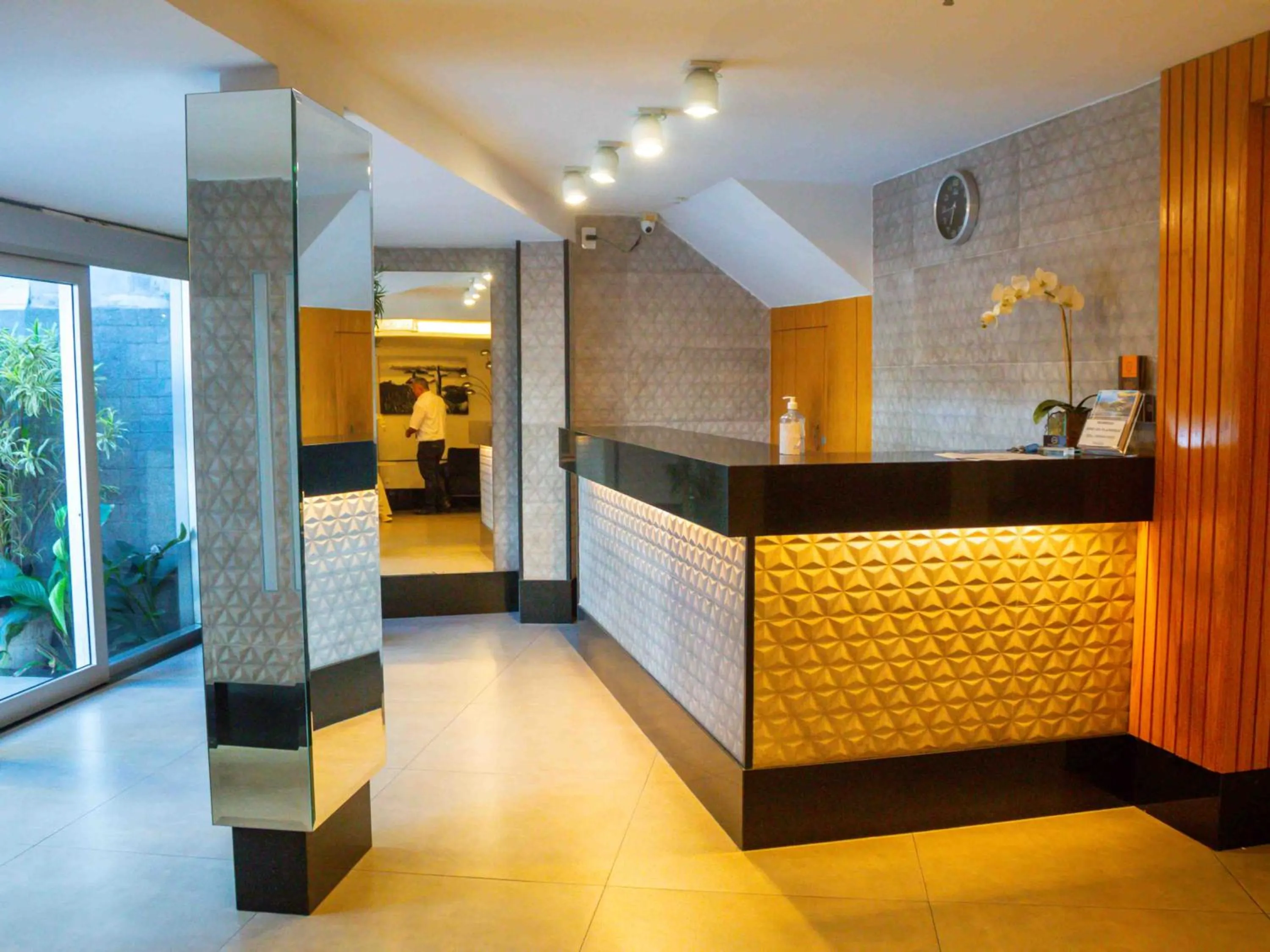 Lobby or reception in Saionara Hotel