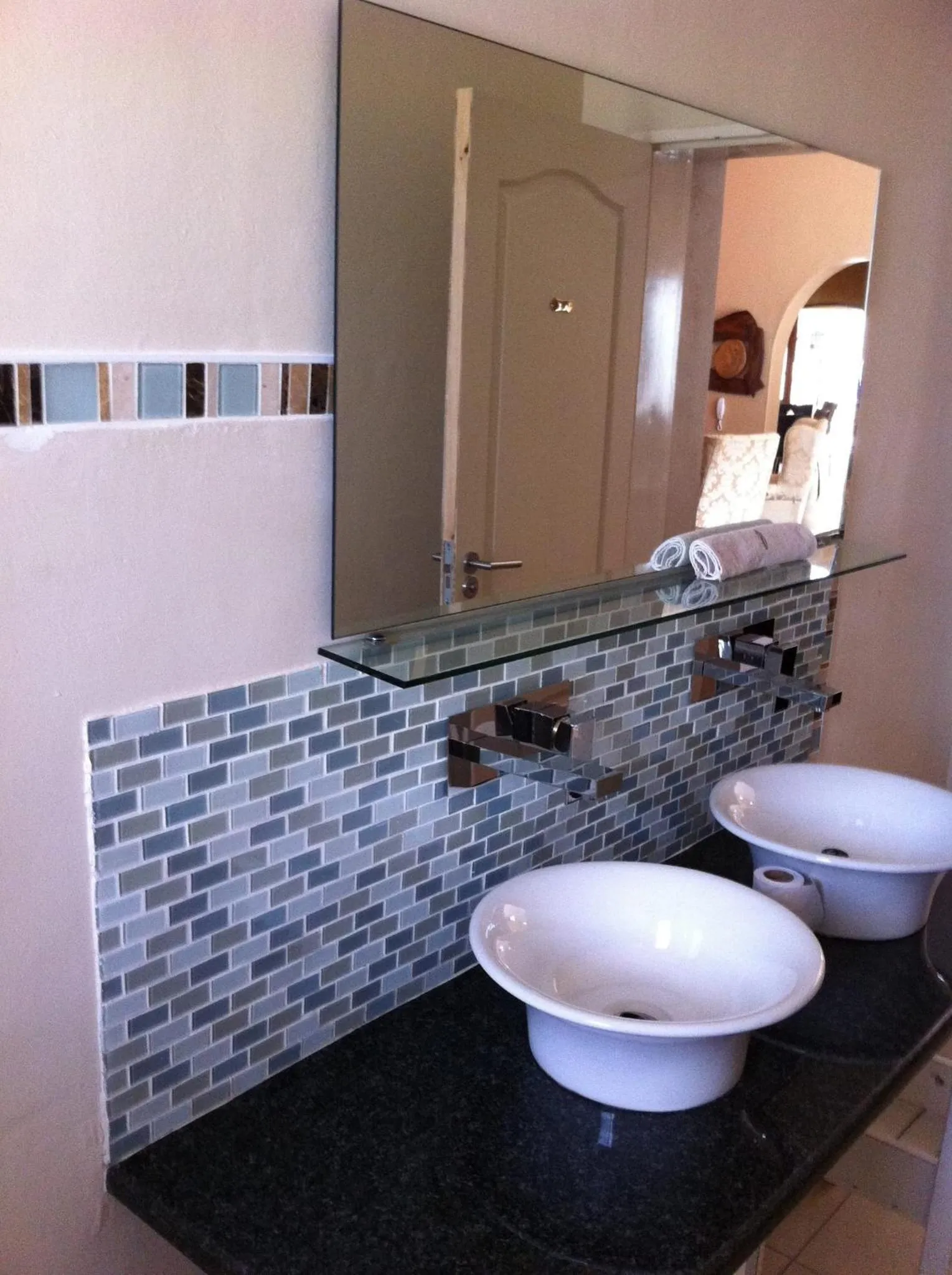 Toilet in Bush Pillow Guest House