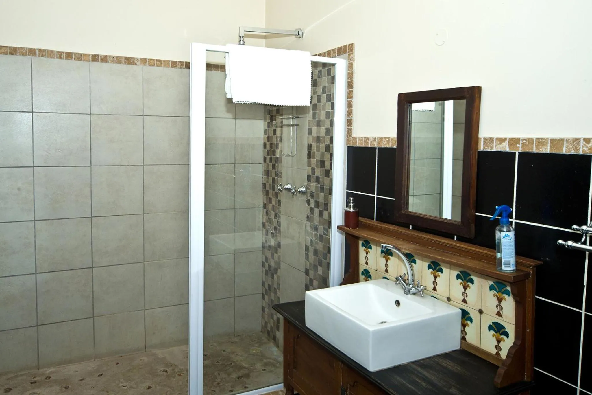 Bathroom in Bush Pillow Guest House