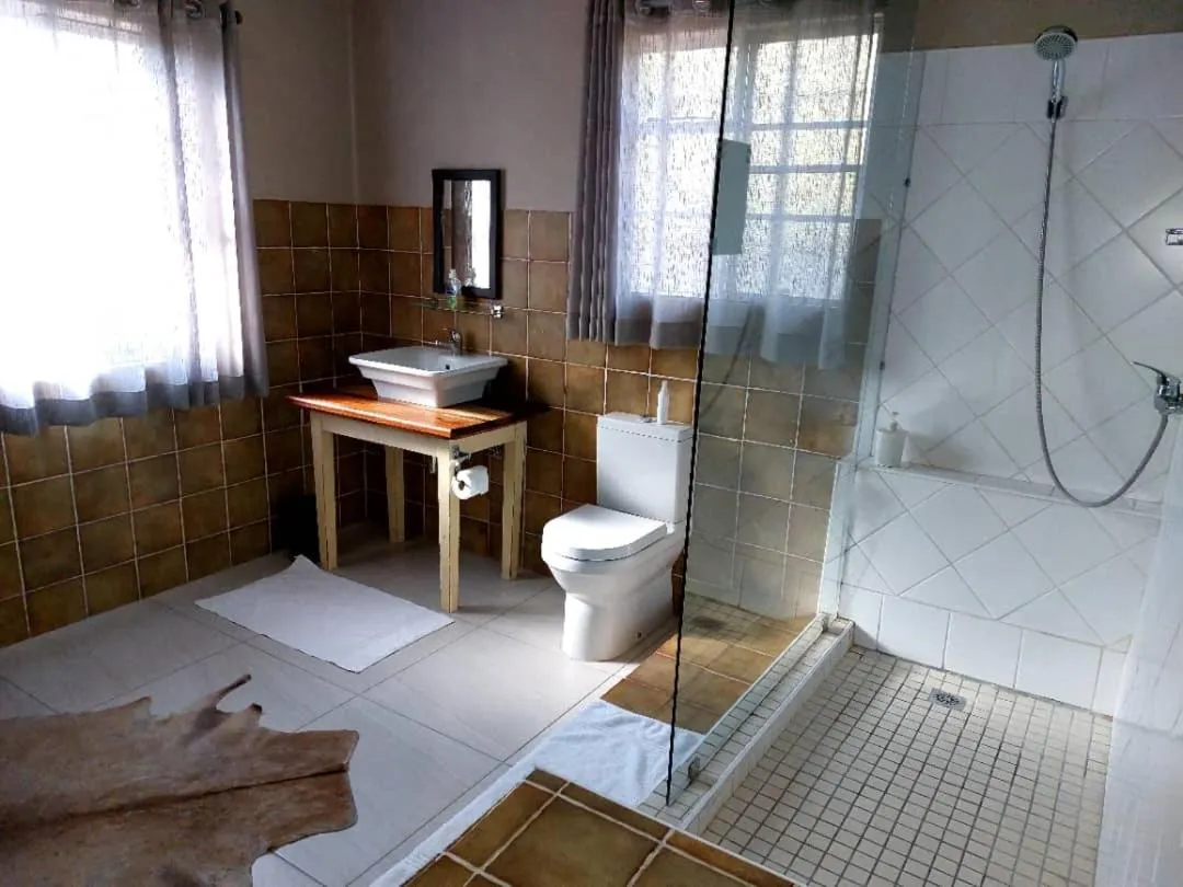 Shower in Bush Pillow Guest House