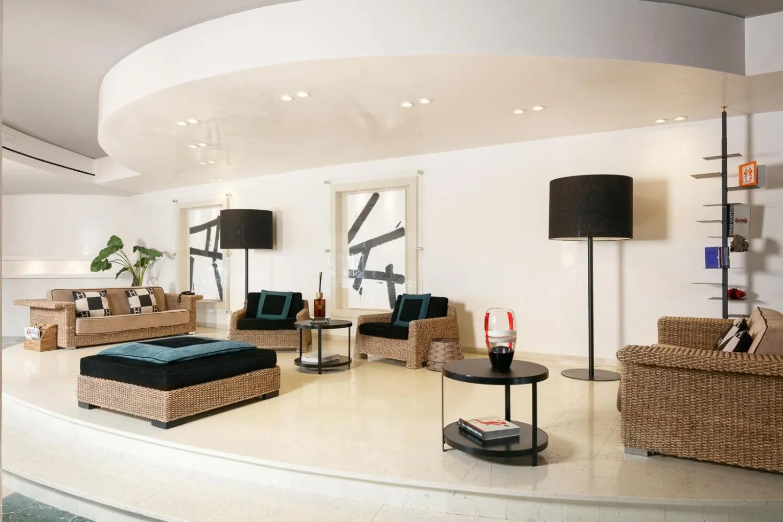 Lobby or reception in Hotel Mariver