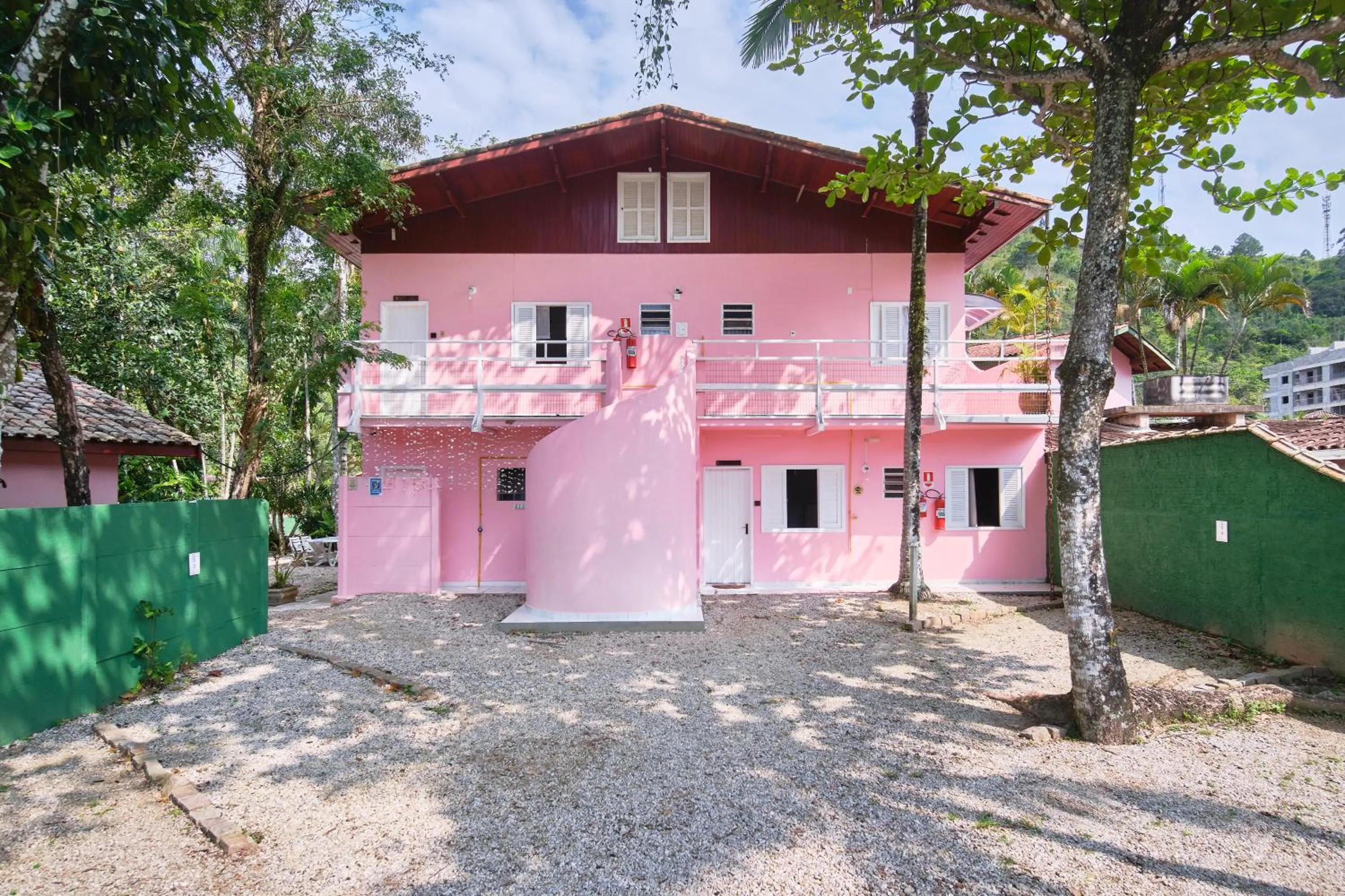 Property building in Pousada Sanremo Inn