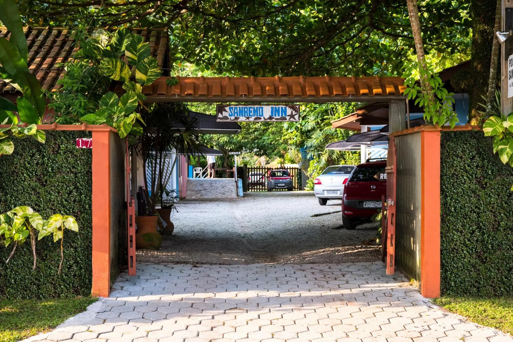 Property building in Pousada Sanremo Inn