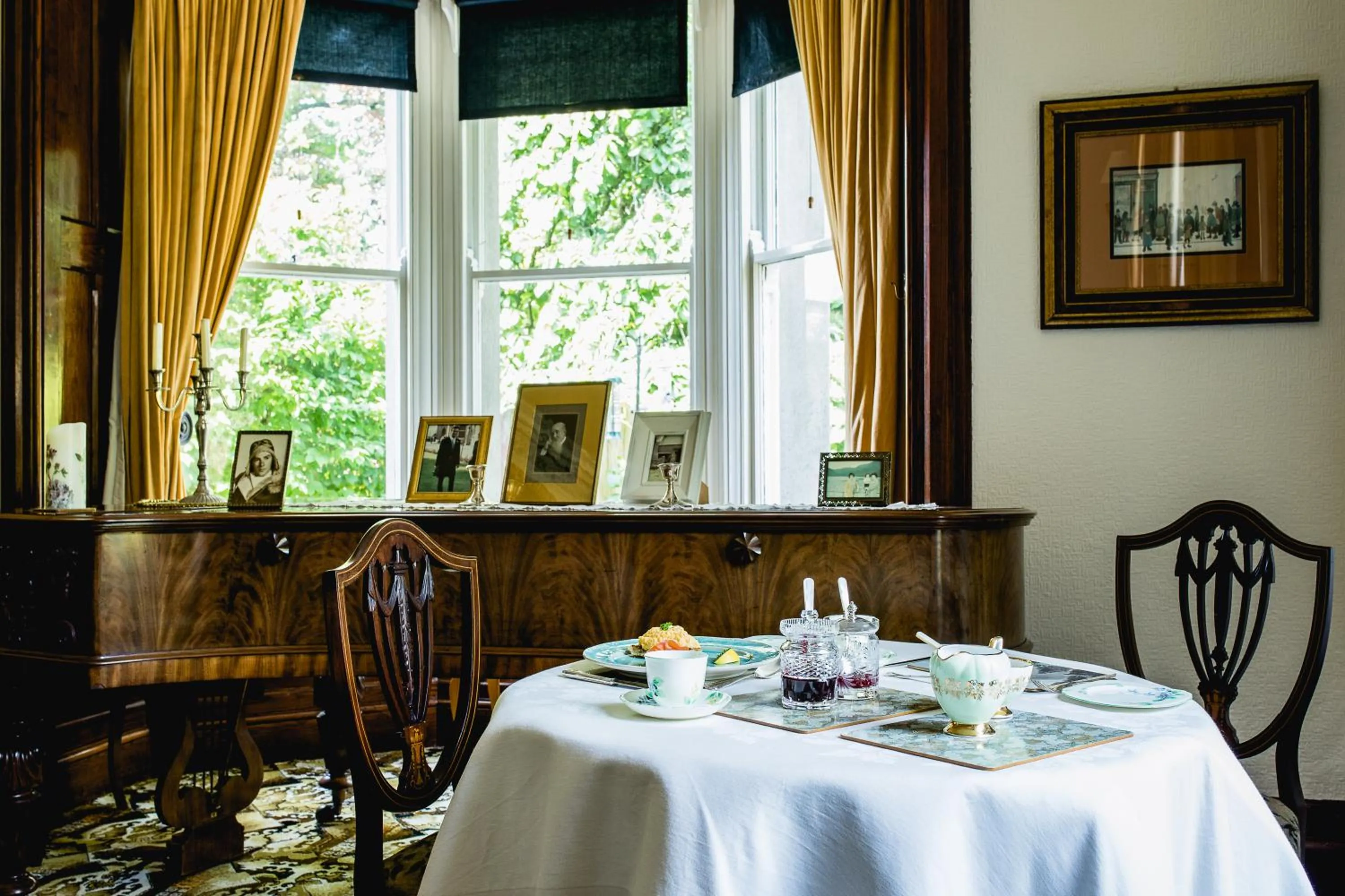 Dining area in Kiltariff Hall Country House