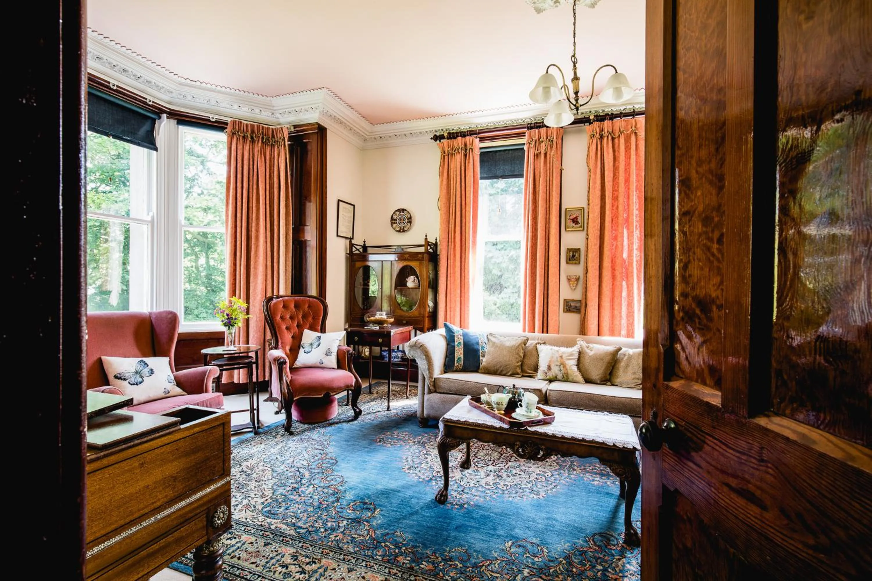 Living room in Kiltariff Hall Country House