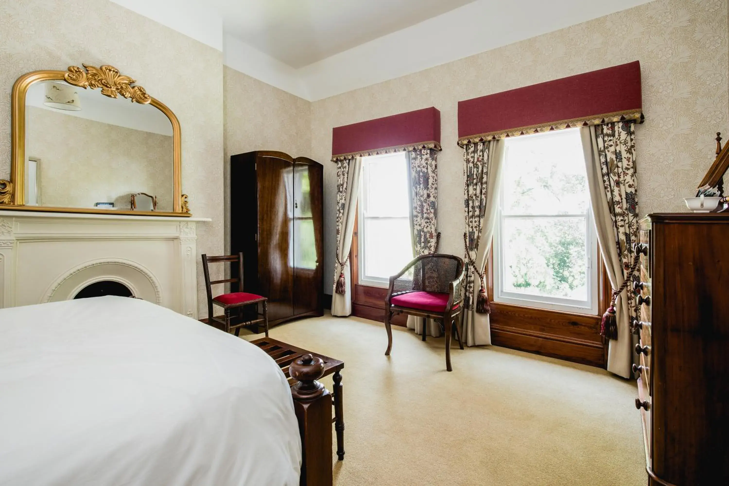 Double Room with Private Bathroom - single occupancy in Kiltariff Hall Country House Double Room with Private Bathroom - single occupancy in Kiltariff Hall Country House