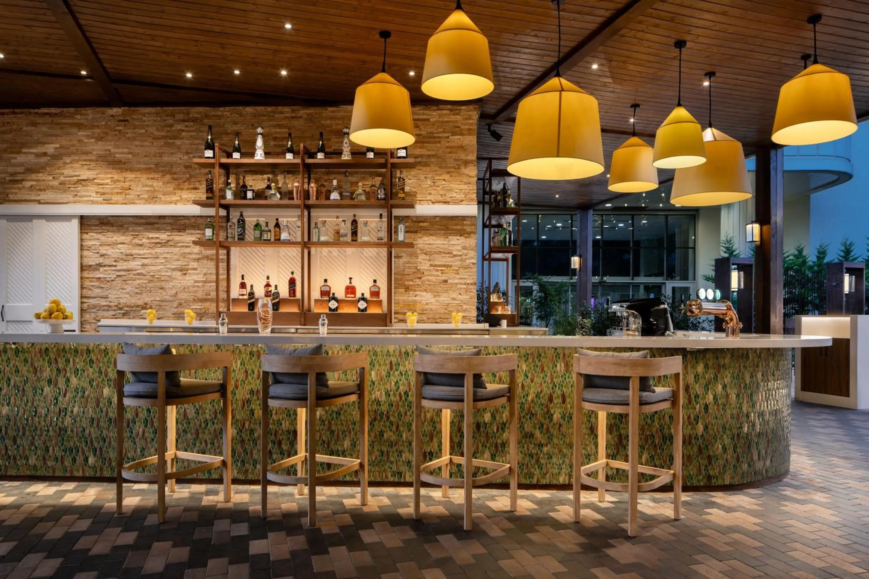 Lounge or bar in JW Marriott Bucharest Grand Hotel