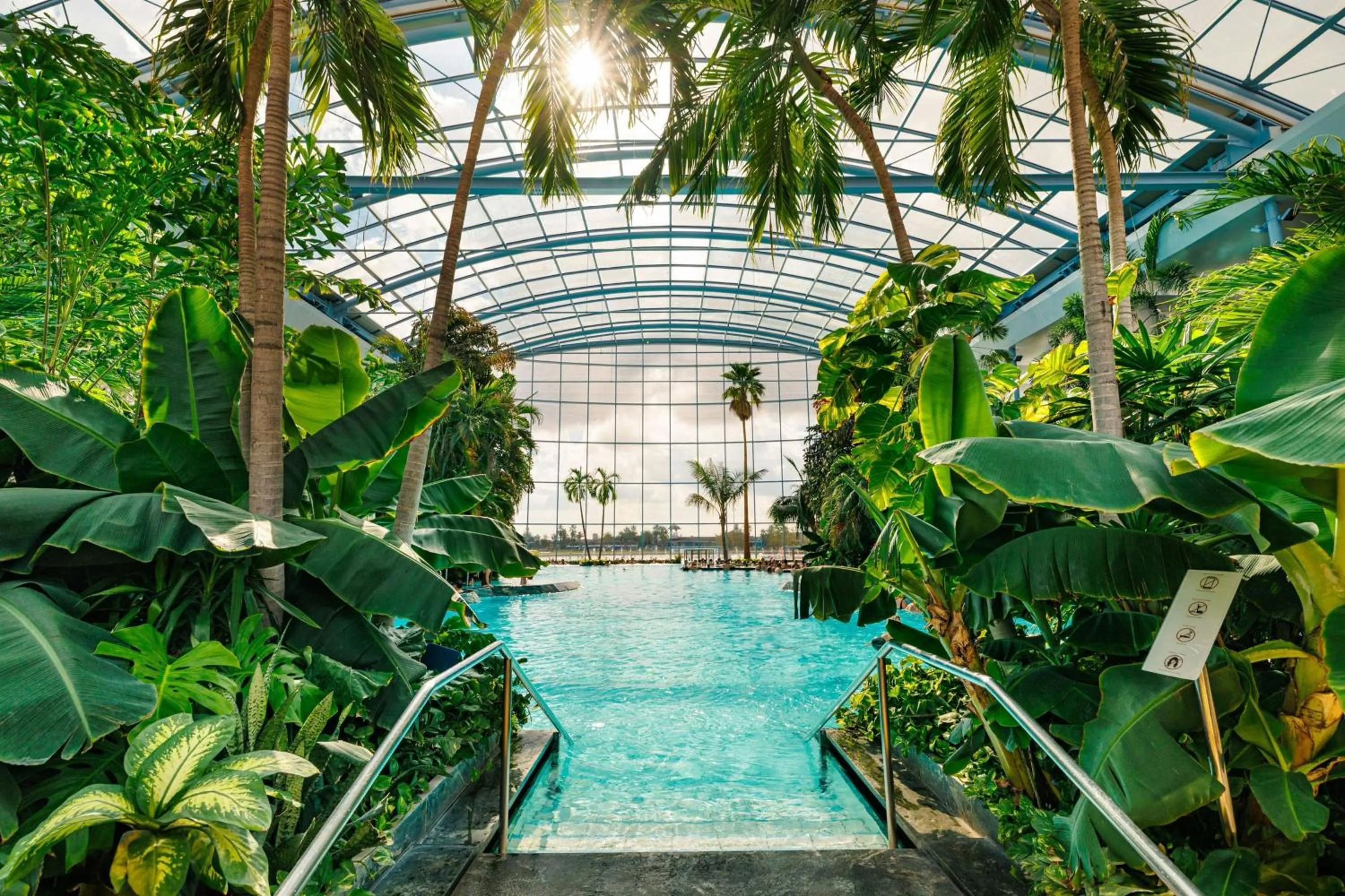 Spa and wellness centre/facilities in JW Marriott Bucharest Grand Hotel