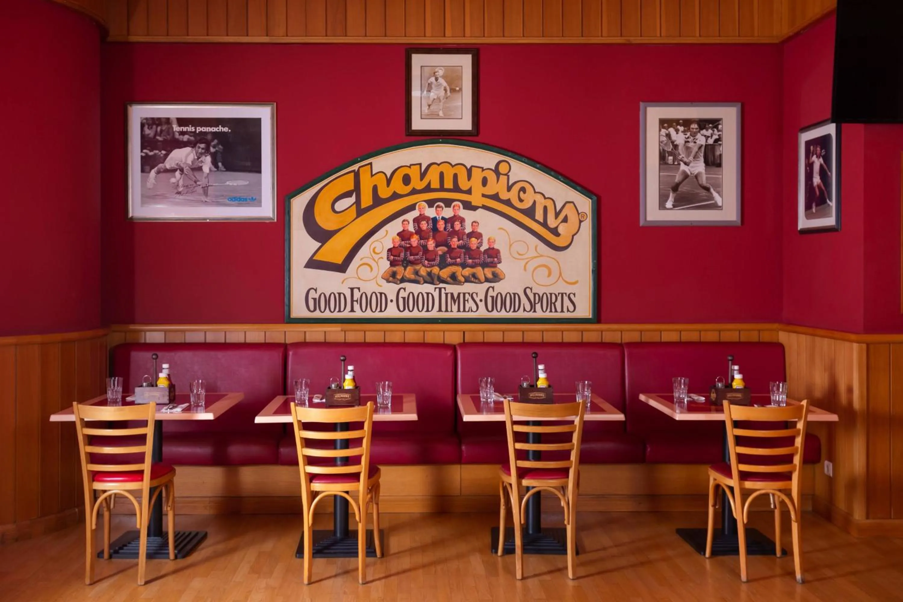 Lounge or bar in JW Marriott Bucharest Grand Hotel