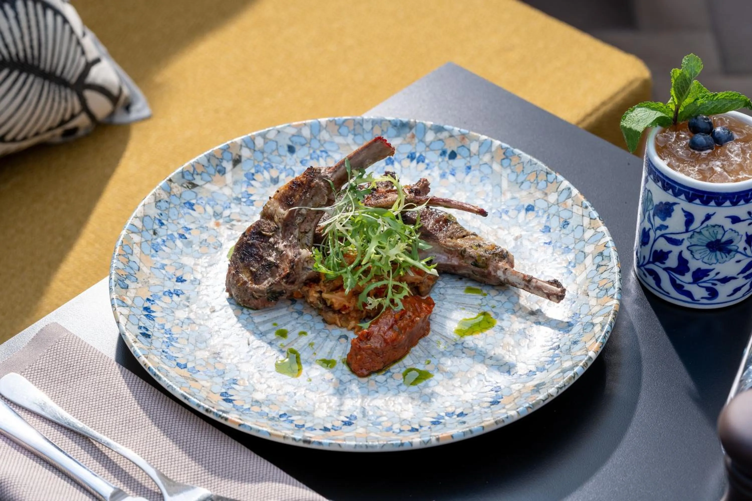 Restaurant/places to eat in JW Marriott Bucharest Grand Hotel