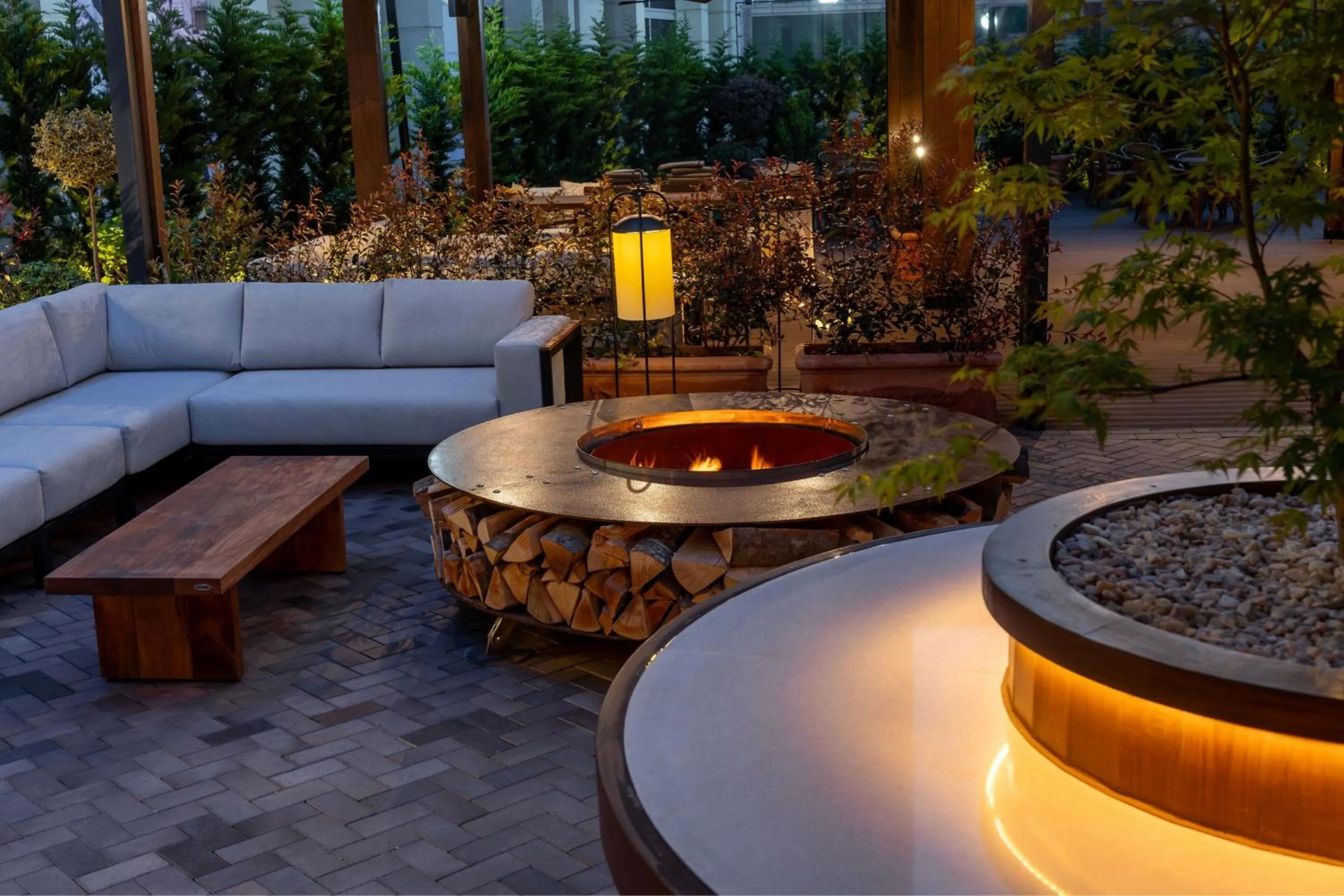 Restaurant/places to eat in JW Marriott Bucharest Grand Hotel