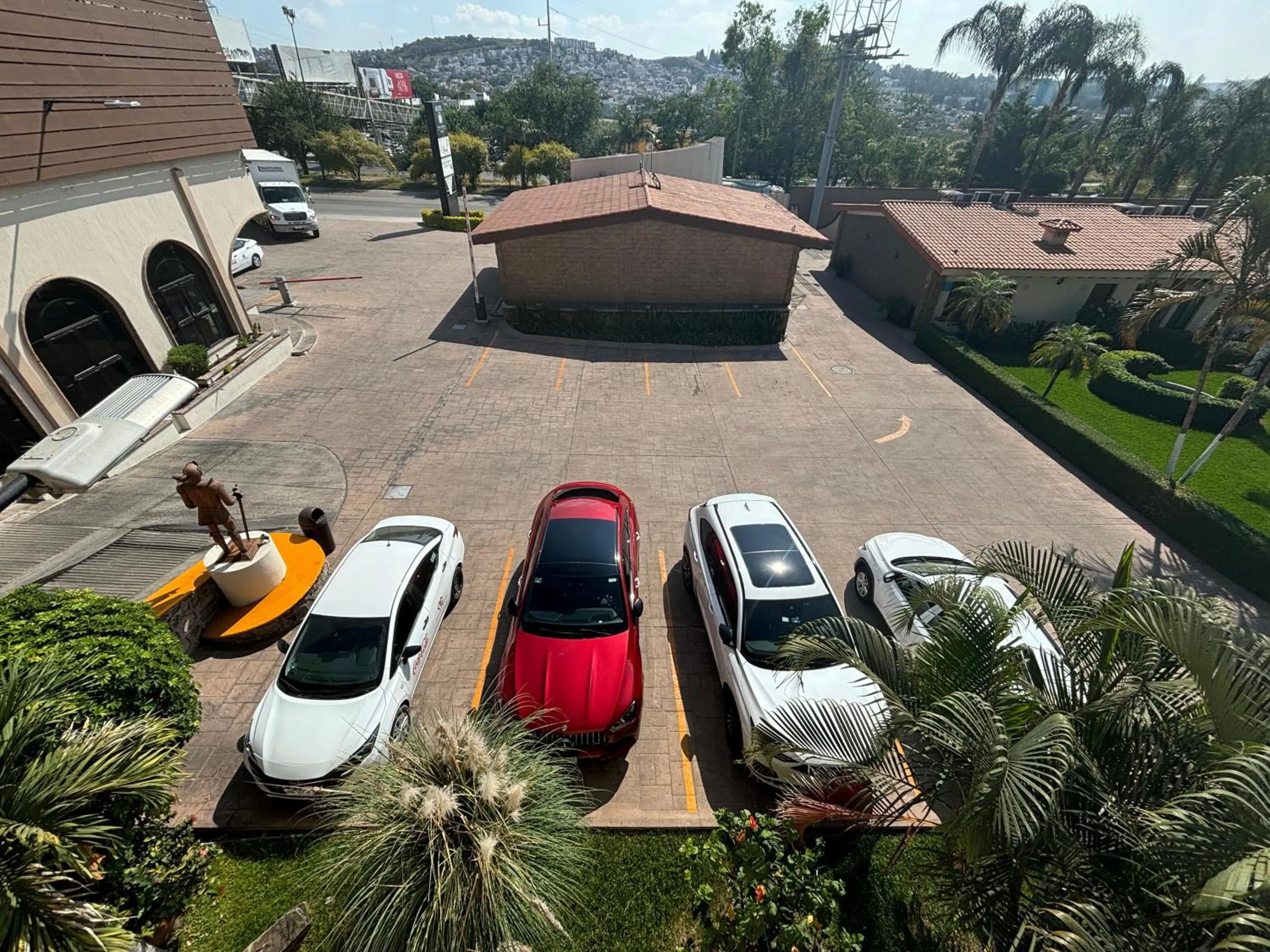 Parking in Hotel Posada Virreyes