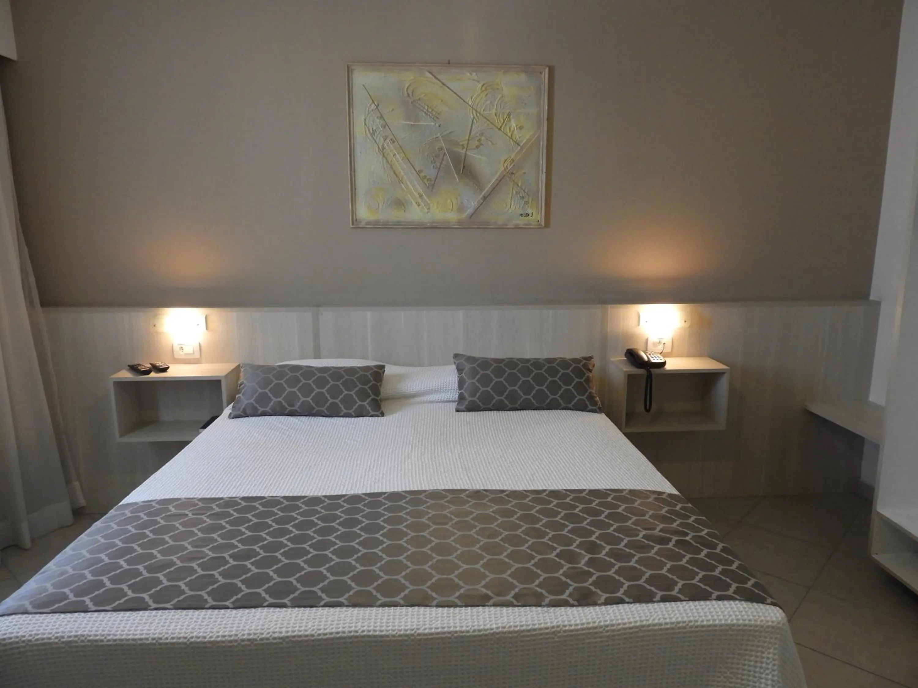 Bed in Hotel Binder Quality Inn