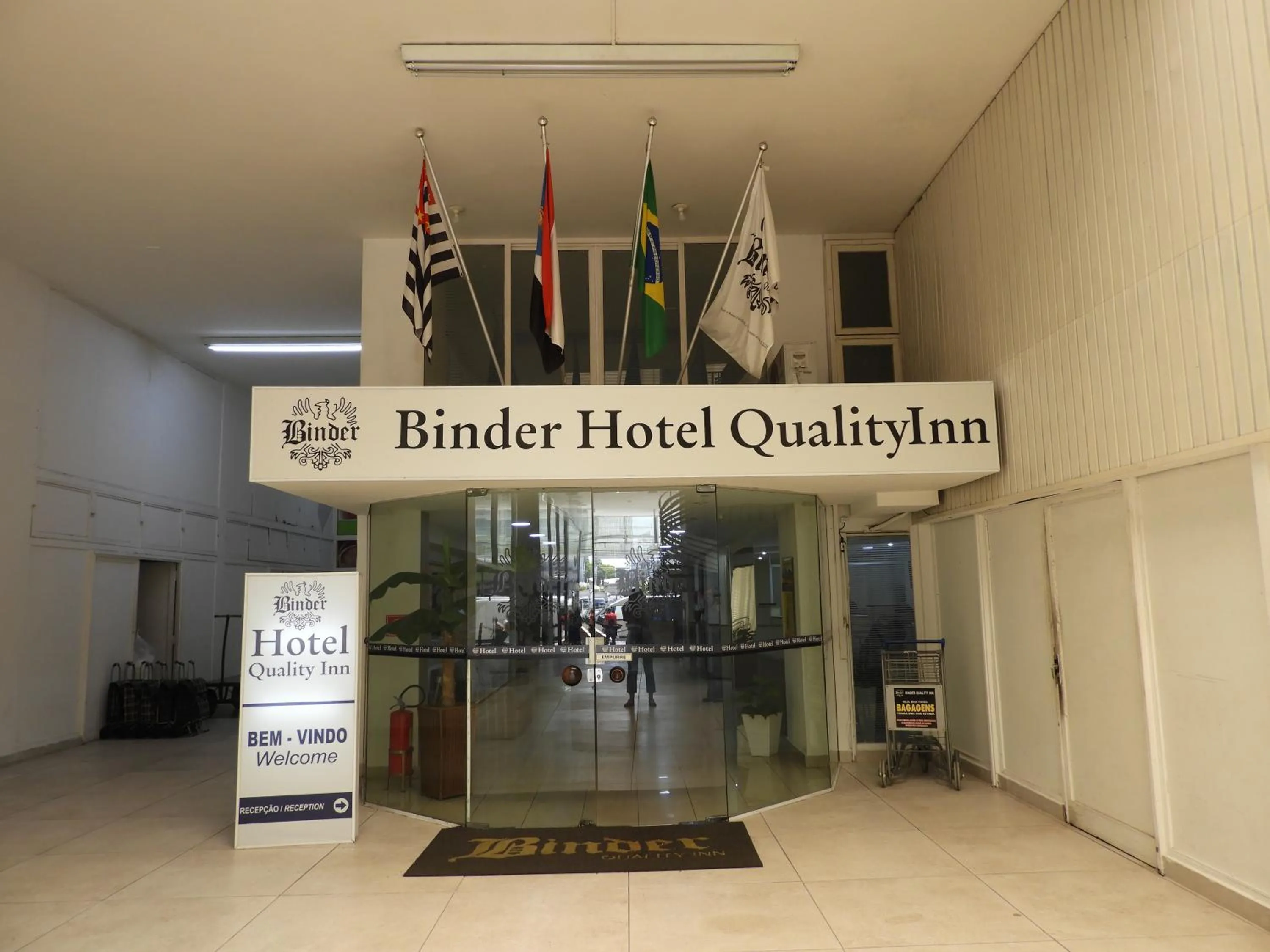 Facade/entrance in Hotel Binder Quality Inn