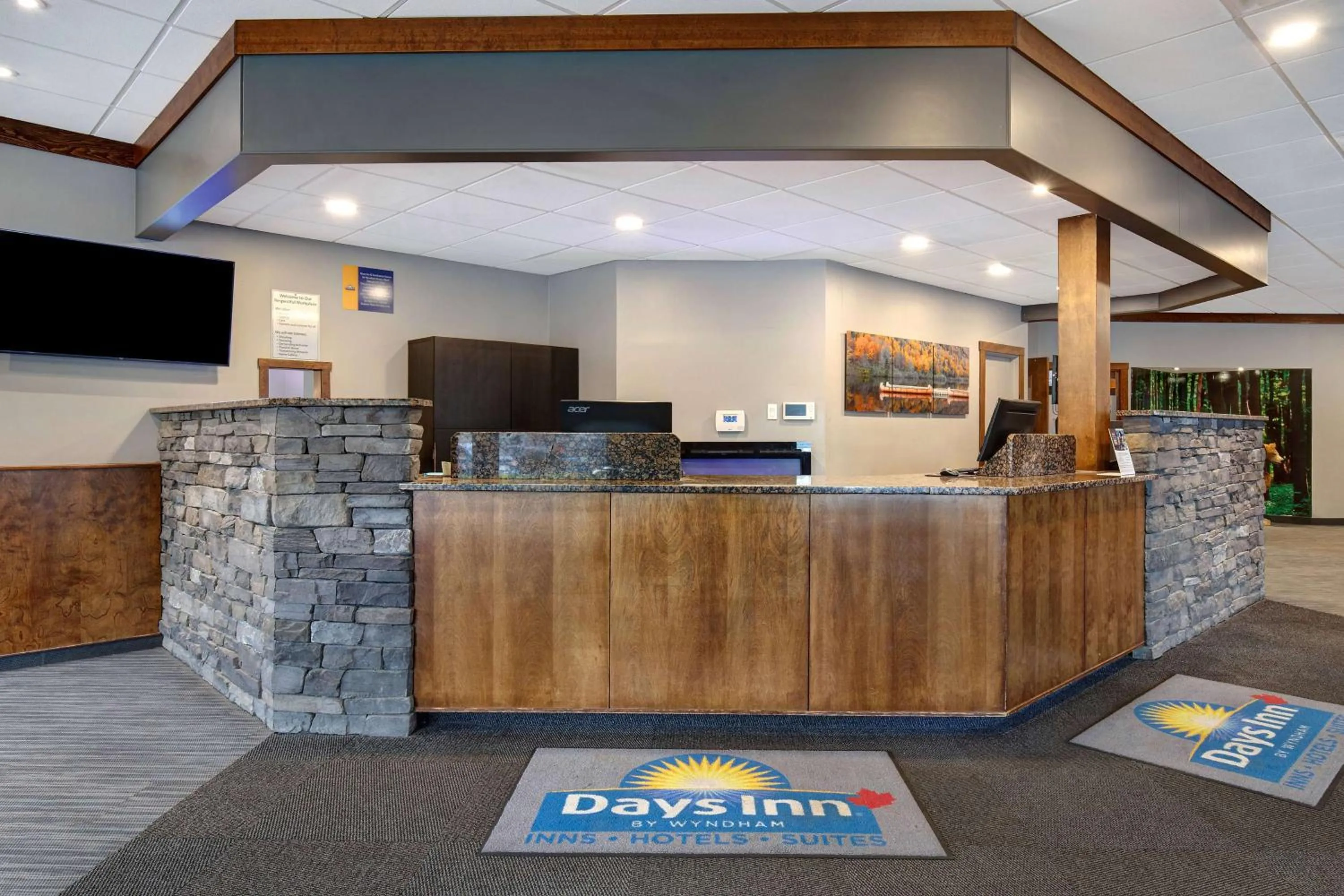 Lobby or reception in Days Inn & Conference Centre by Wyndham Prince Albert