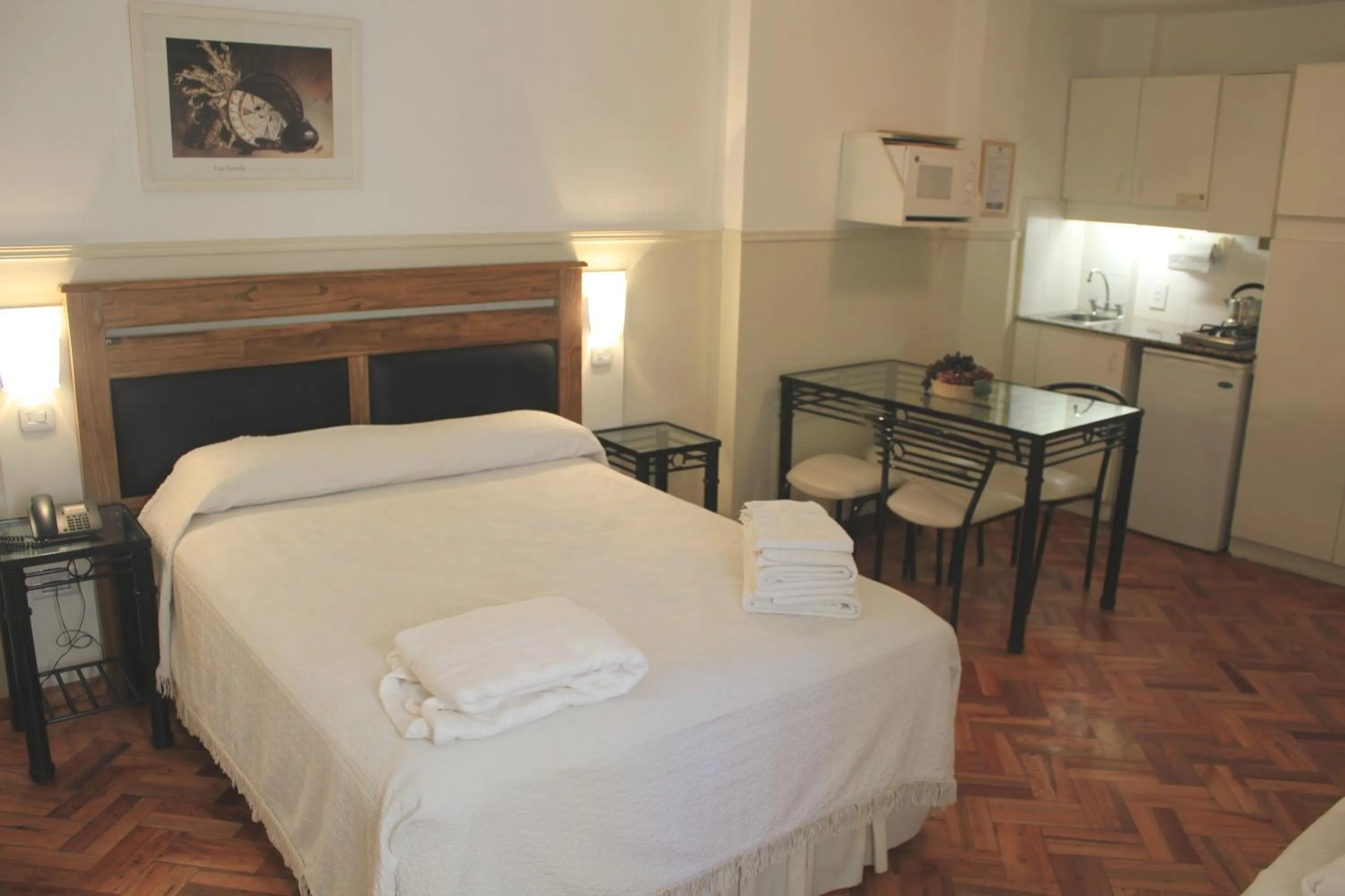 Photo of the whole room, Bed in San Martin Hotel y Spa
