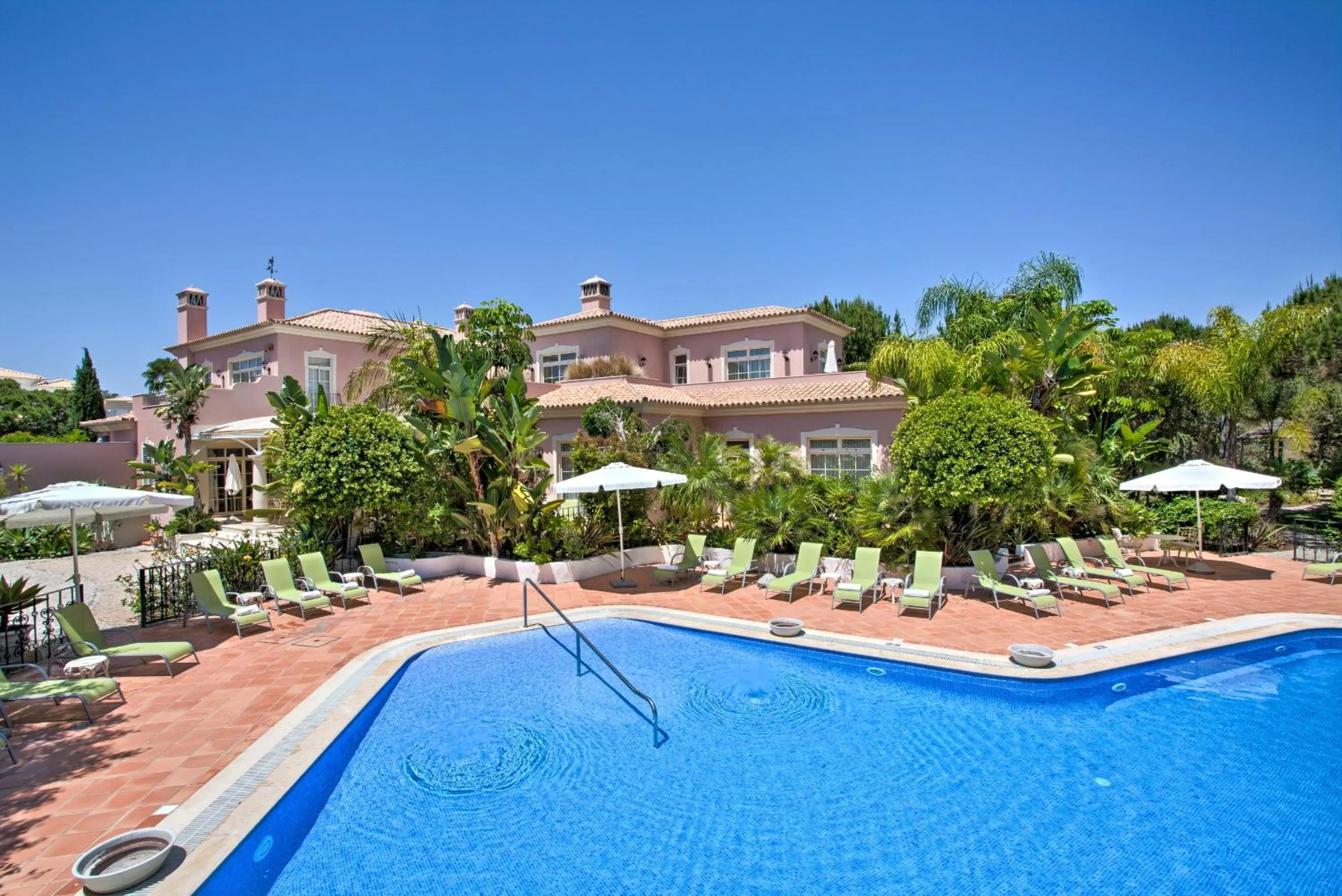 Swimming pool in Quinta Jacintina - My Secret Garden Hotel