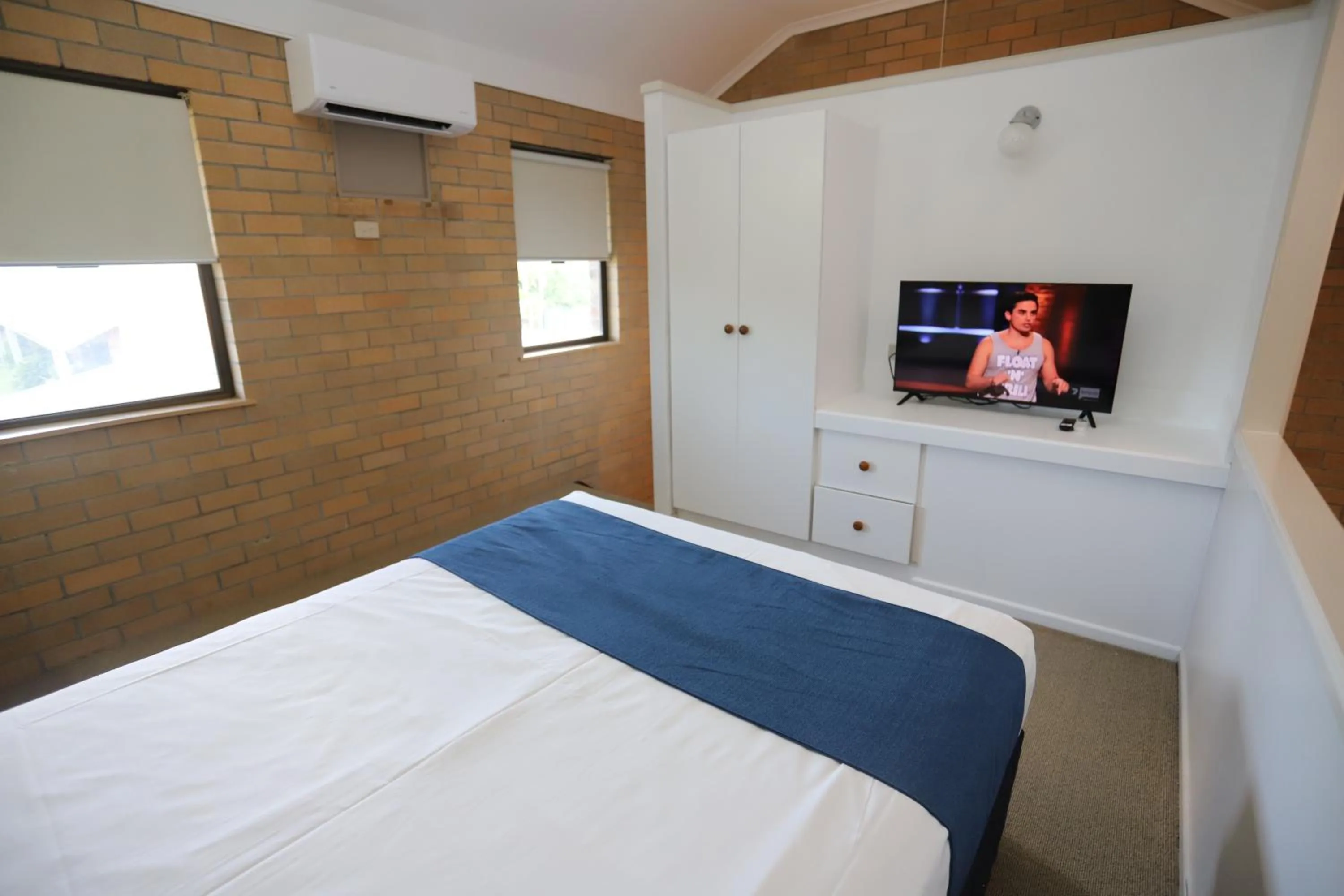 Bed in Great Eastern Motor Inn Gympie