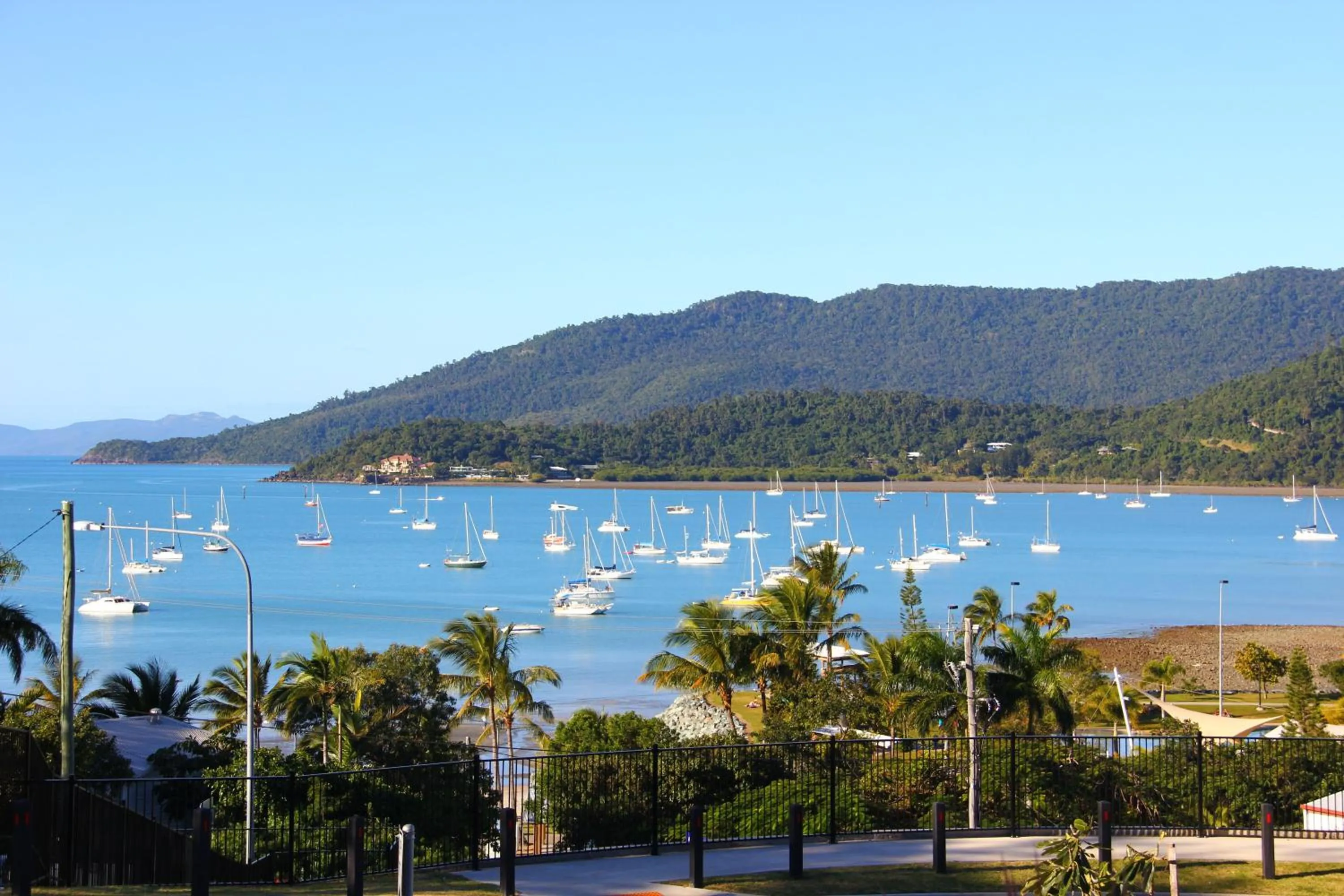 Sea view in Waterview Airlie Beach