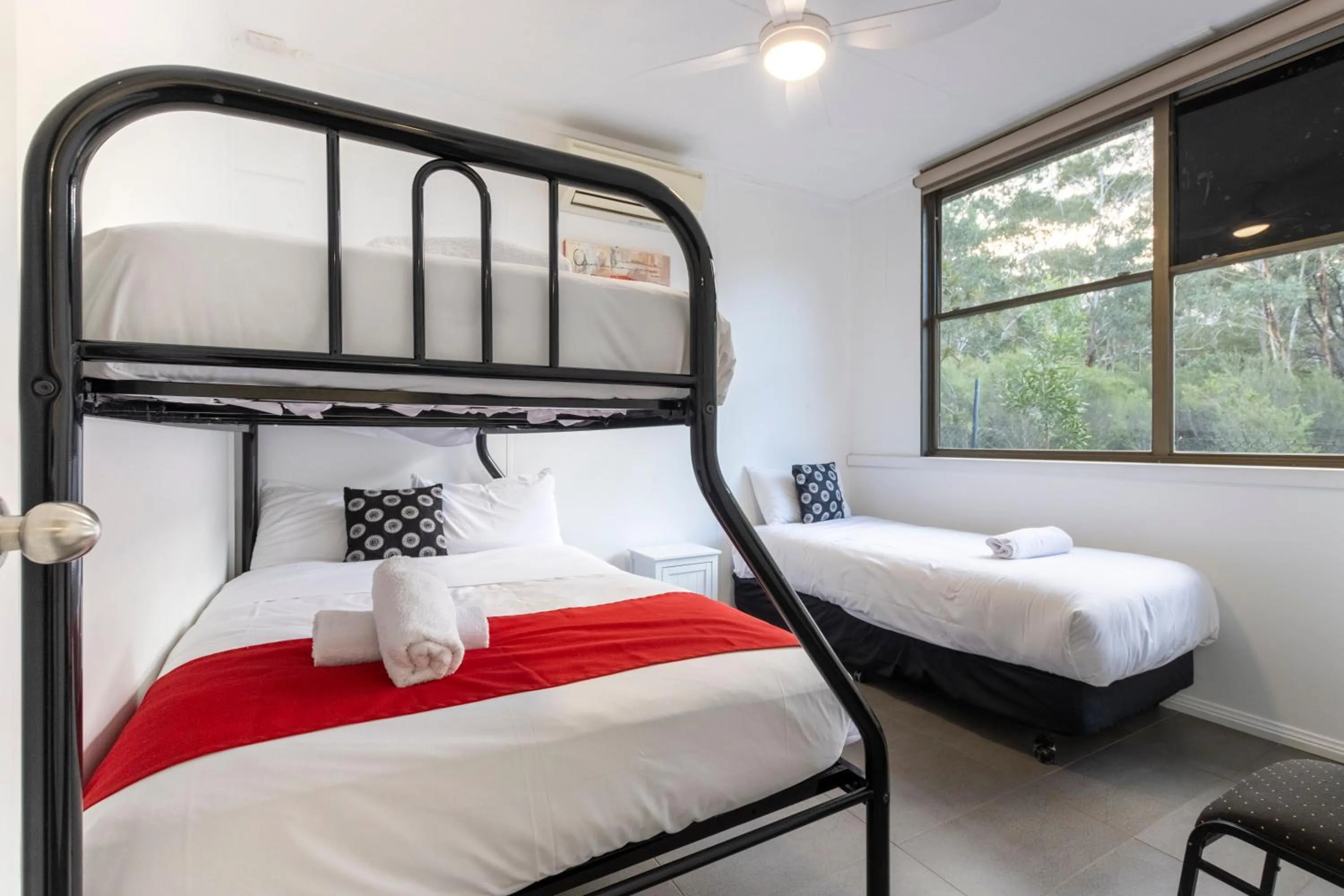 Bed in The Grampians Motel