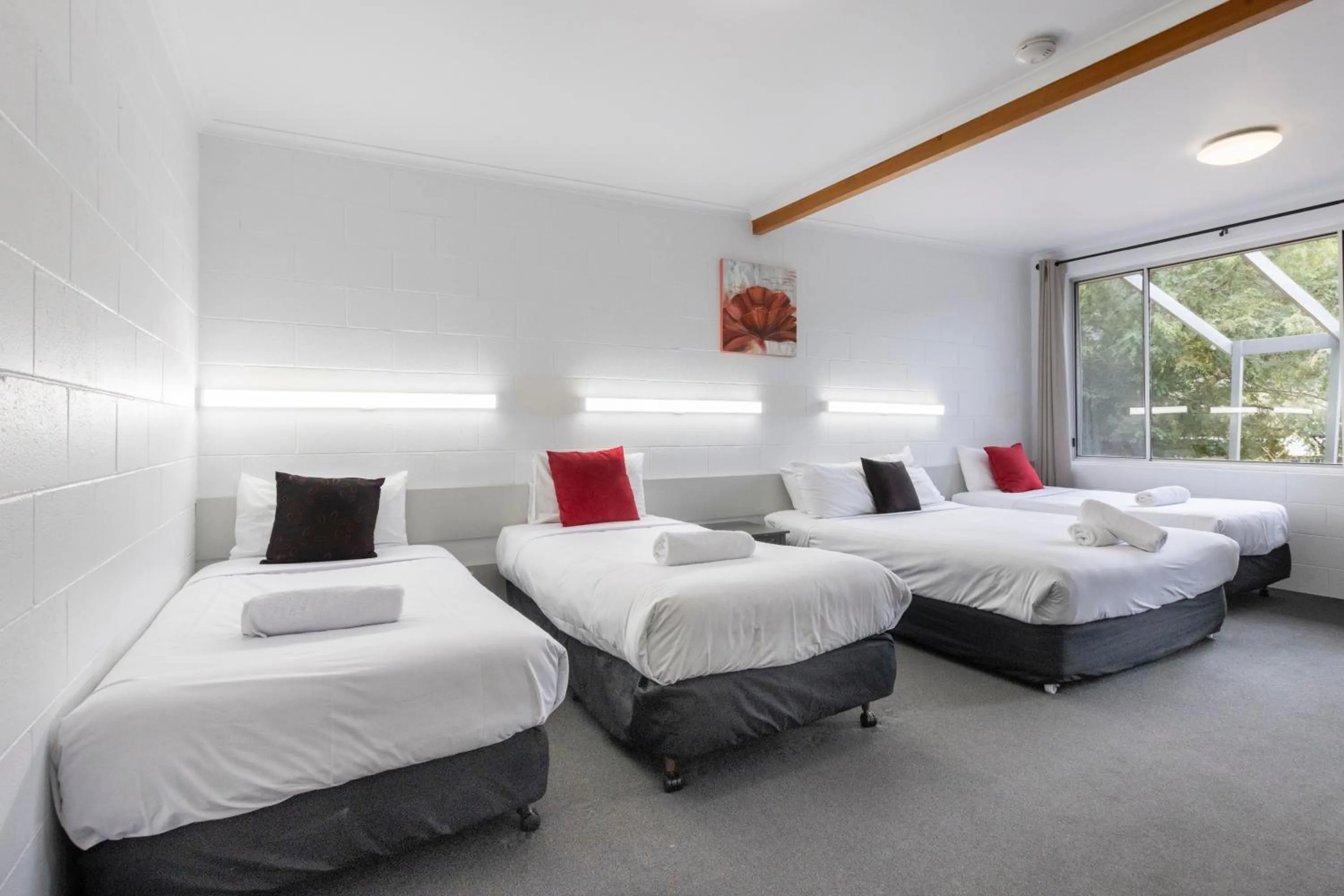 Bed in The Grampians Motel