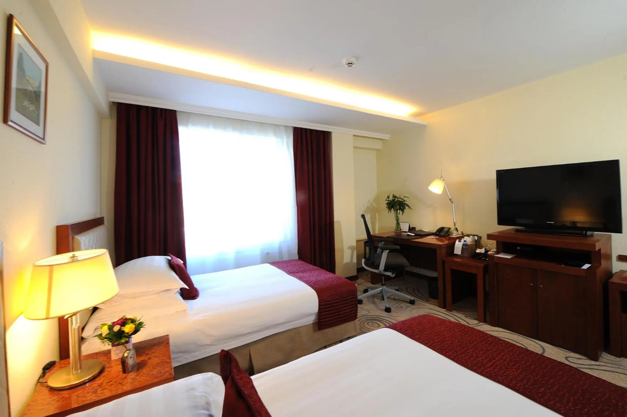 TV and multimedia, Bed in Kempinski Hotel Khan Palace