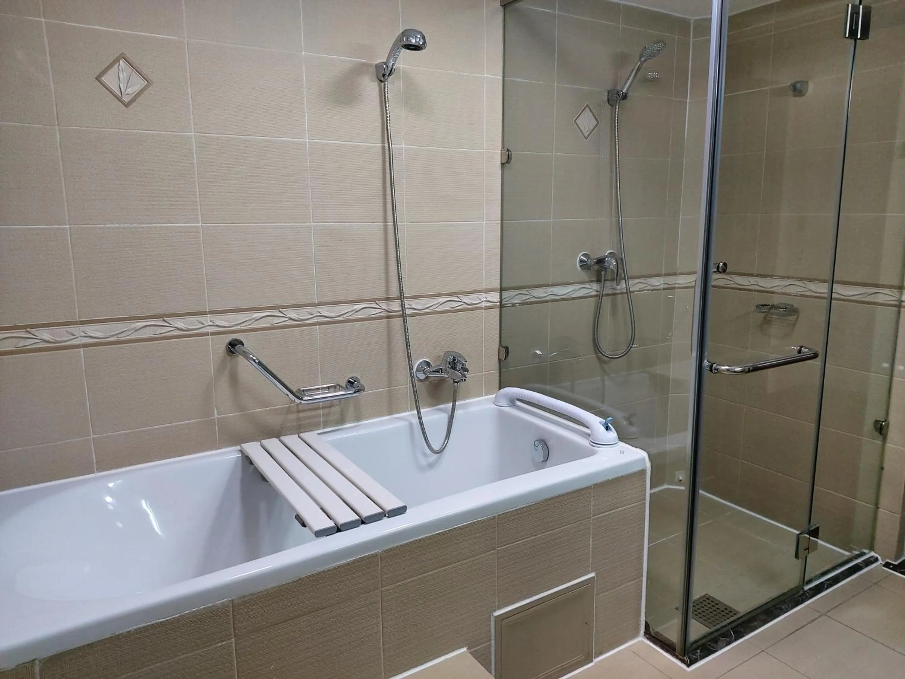 Bathroom in Kempinski Hotel Khan Palace