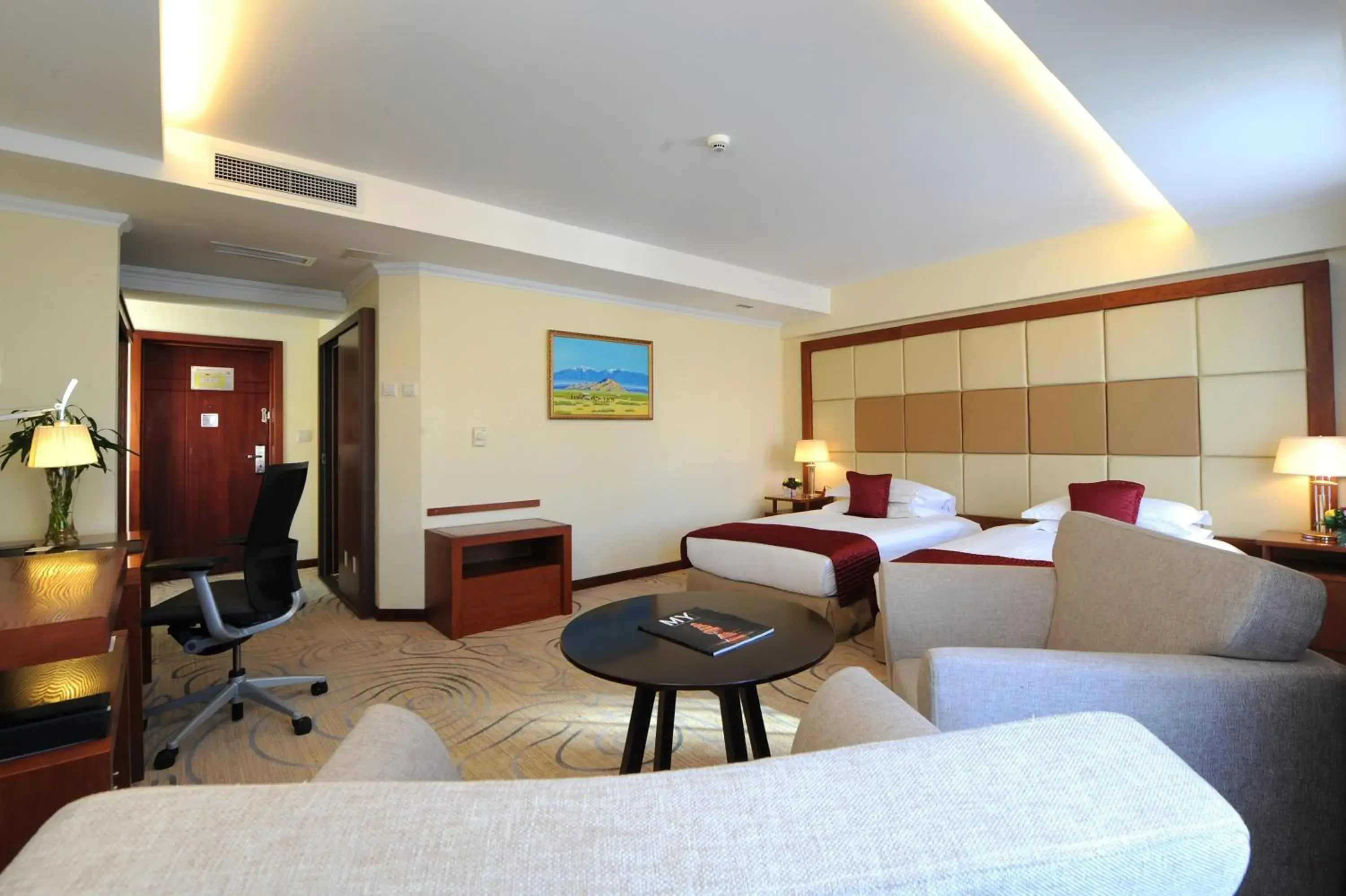 Superior Twin Room - single occupancy in Kempinski Hotel Khan Palace Superior Twin Room - single occupancy in Kempinski Hotel Khan Palace